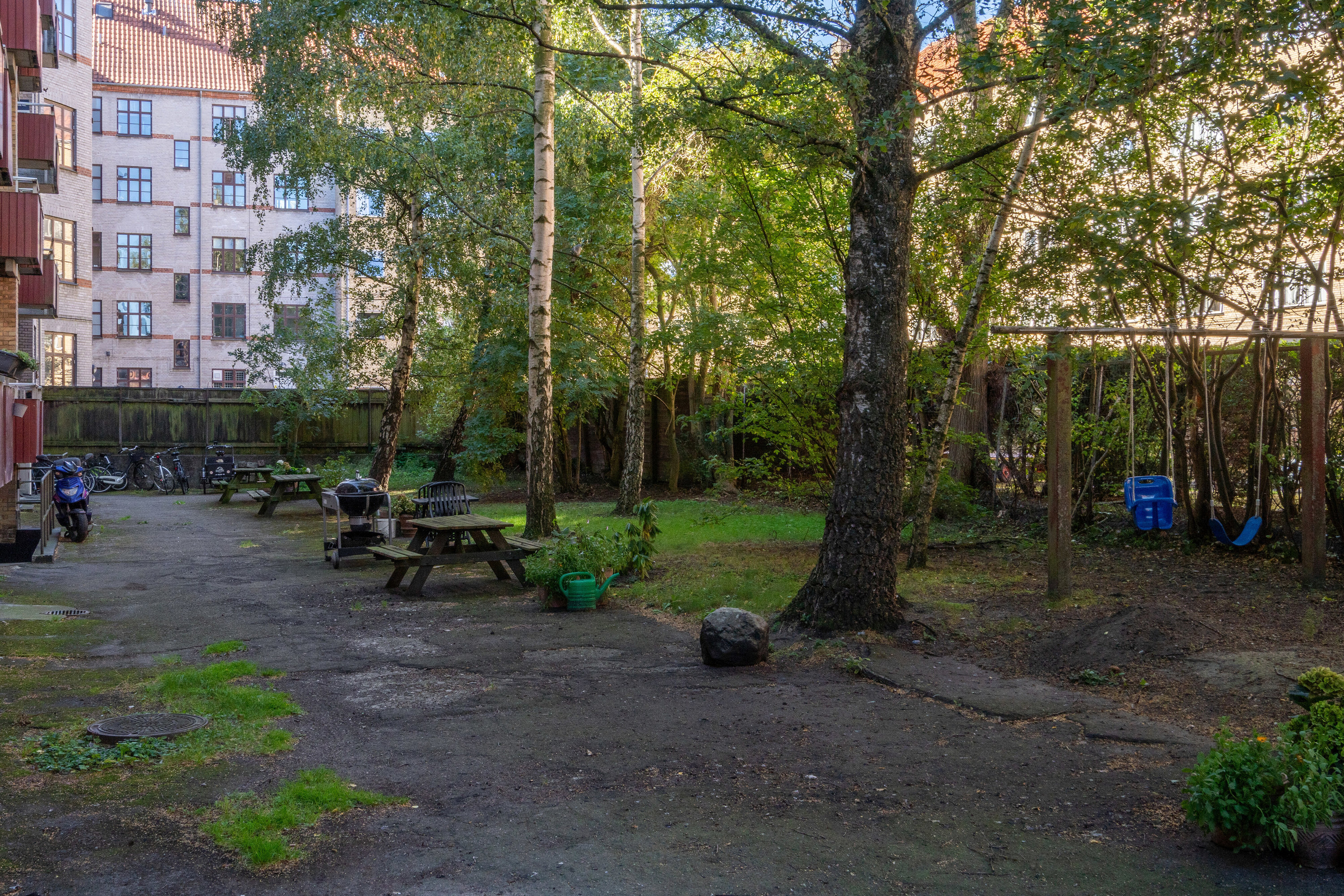 Fremhævet udhus billede i fuldskærmstilstand. Billede af Rodosvej 7A, 1. tv., 2300 København S