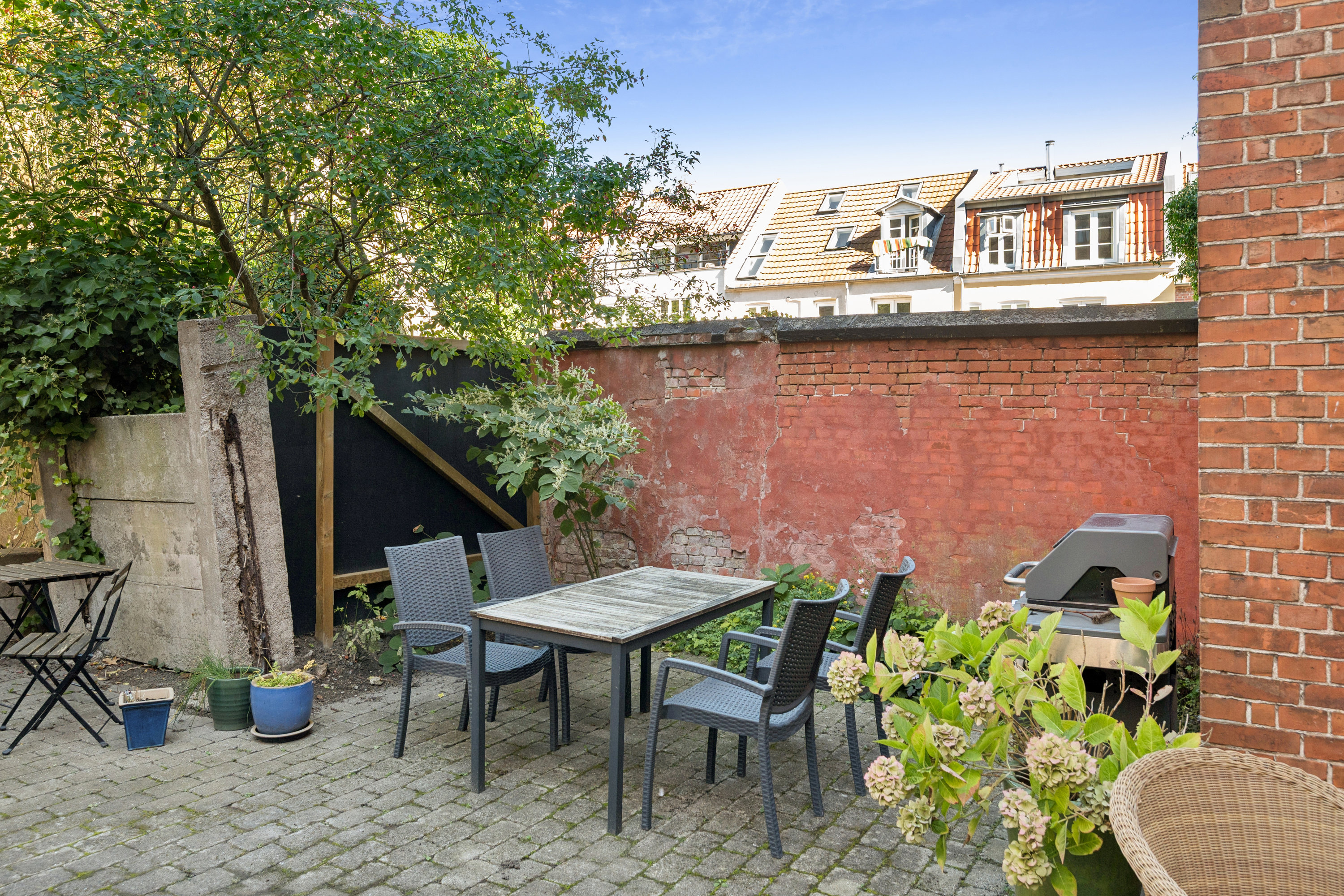 Fremhævet terrasse billede i fuldskærmstilstand. Billede af Nørre Allé 82, st., 8000 Aarhus C