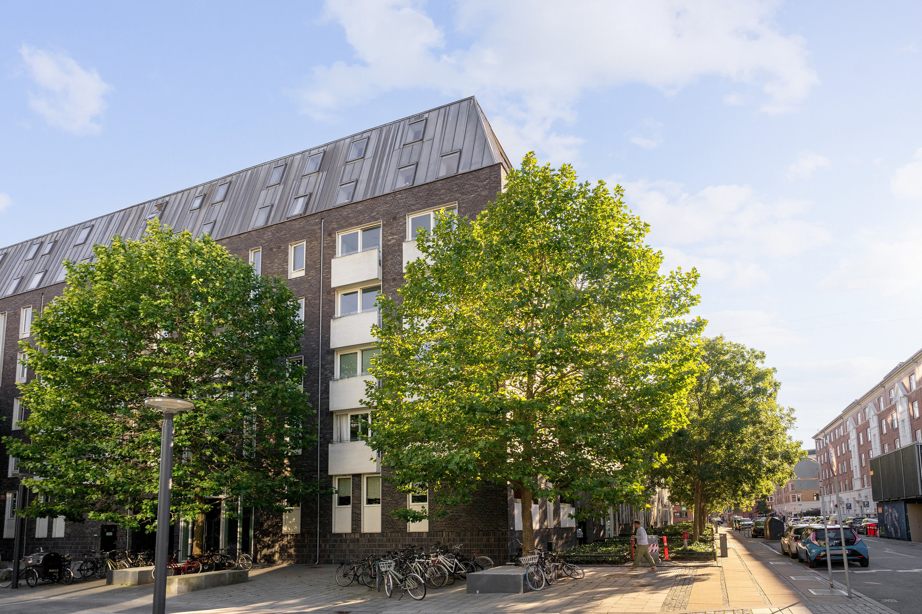 Fremhævet set fra vejen billede i fuldskærmstilstand. Billede af Weidekampsgade 69, 3. th., 2300 København S