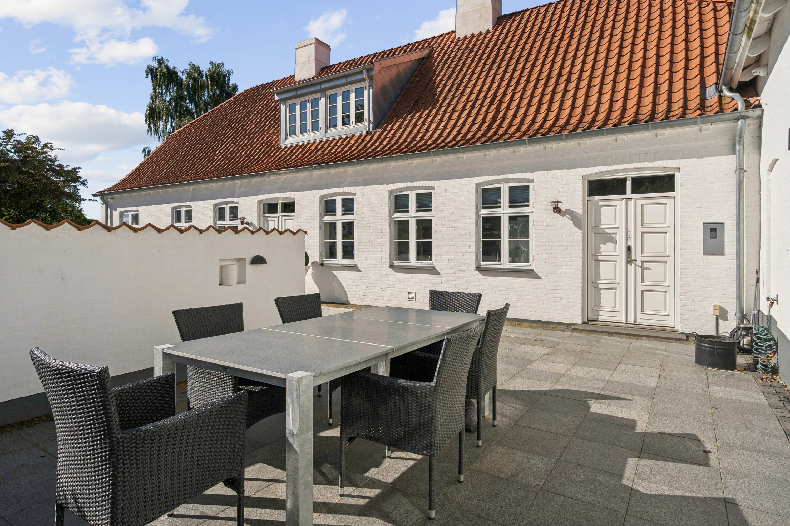 Fremhævet terrasse billede i fuldskærmstilstand. Billede af Jørgensgård 45B, 6200 Aabenraa