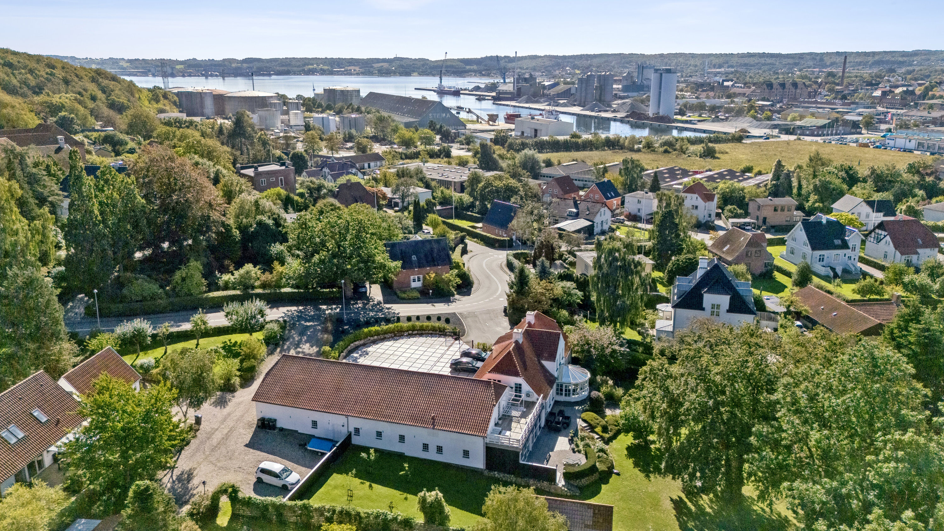 Fremhævet luftfoto billede i fuldskærmstilstand. Billede af Jørgensgård 45B, 6200 Aabenraa