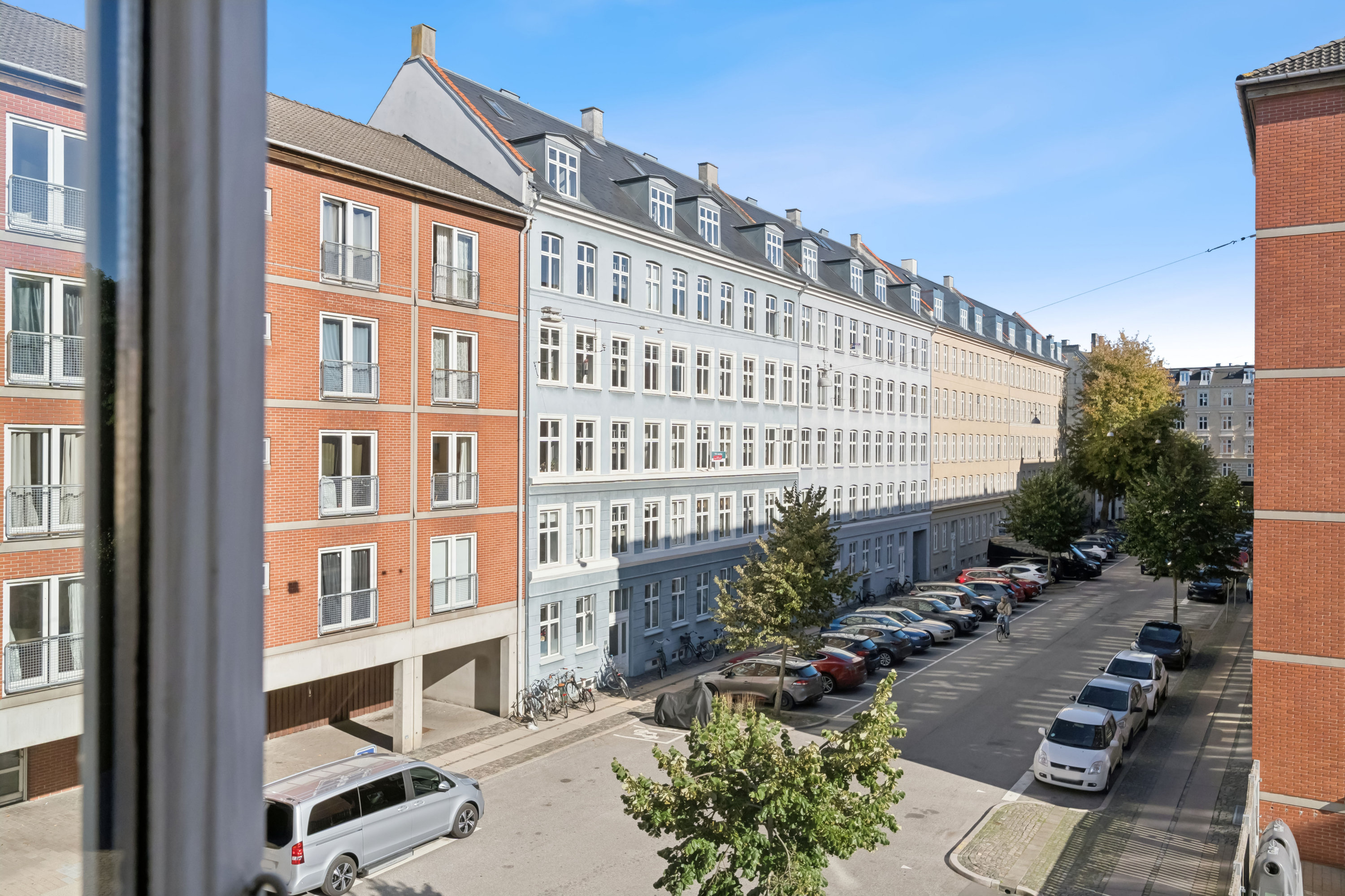 Fremhævet udsigt billede i fuldskærmstilstand. Billede af Holger Danskes Vej 17, 2. th., 2000 Frederiksberg