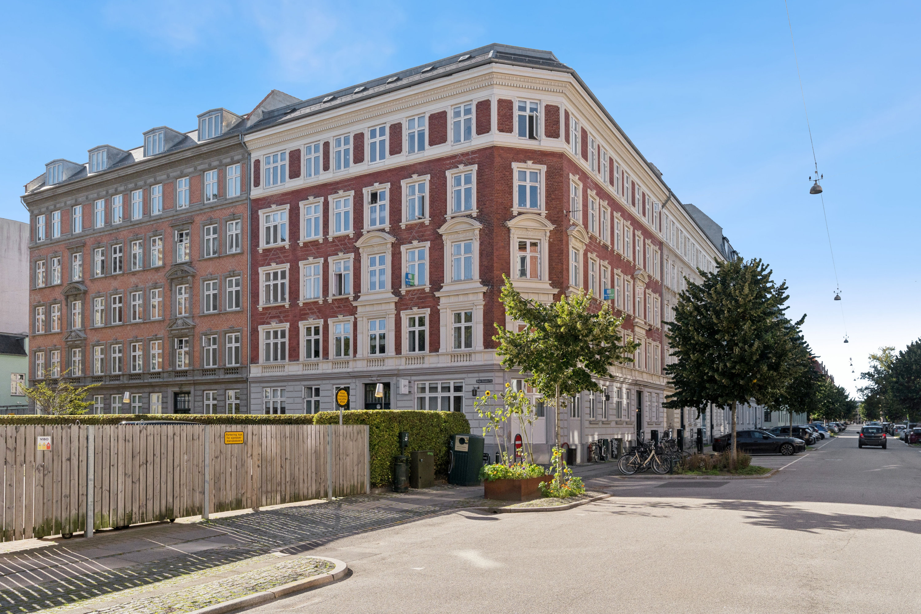 Fremhævet andet billede i fuldskærmstilstand. Billede af Holger Danskes Vej 17, 2. th., 2000 Frederiksberg