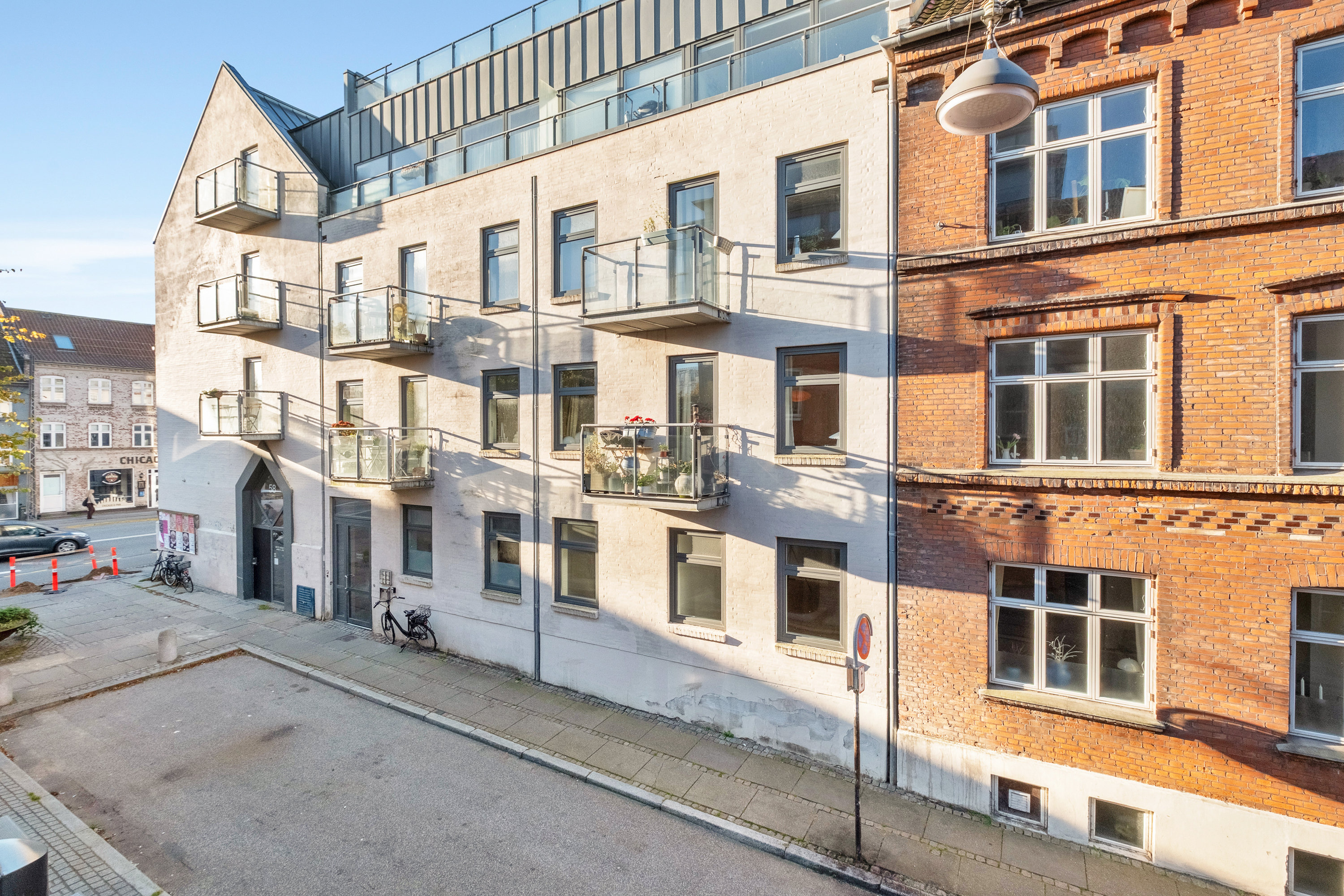 Fremhævet gårdmiljø billede i fuldskærmstilstand. Billede af Søgade 1B, st. tv., 8000 Aarhus C
