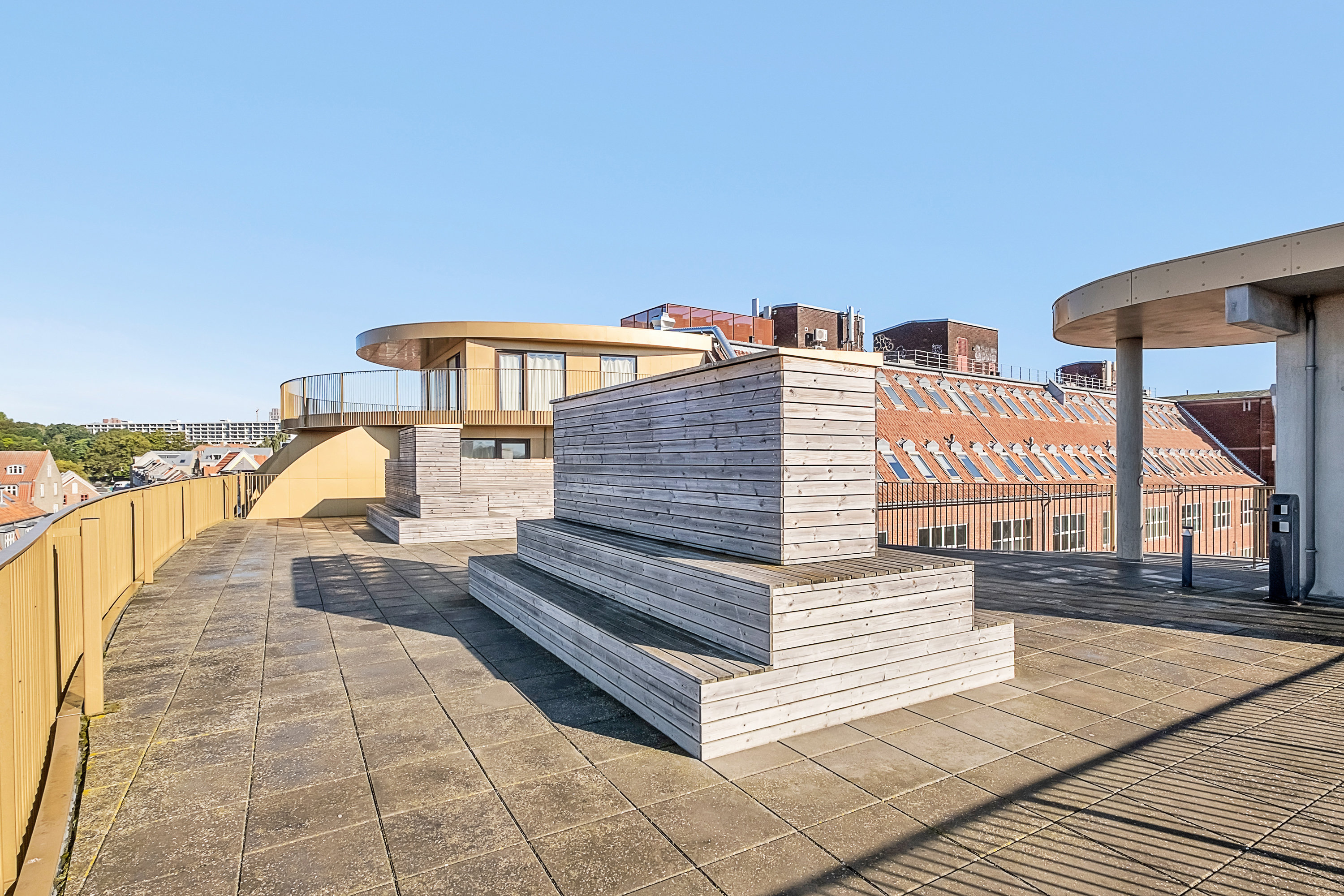 Fremhævet tagterrasse billede i fuldskærmstilstand. Billede af Vester Allé 26, 5. 1., 8000 Aarhus C