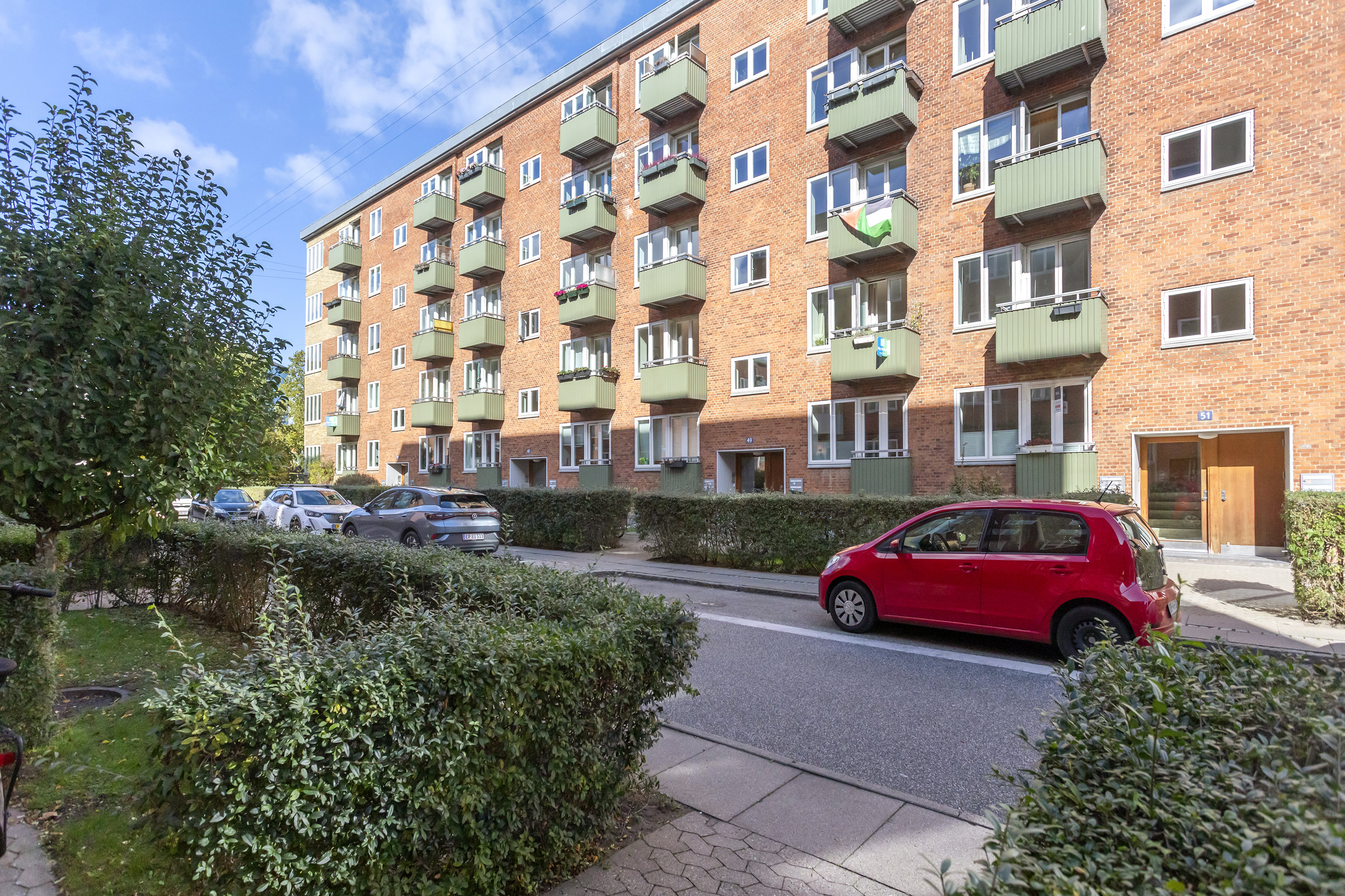 Fremhævet facade billede i fuldskærmstilstand. Billede af Ålandsgade 49, 1. th., 2300 København S
