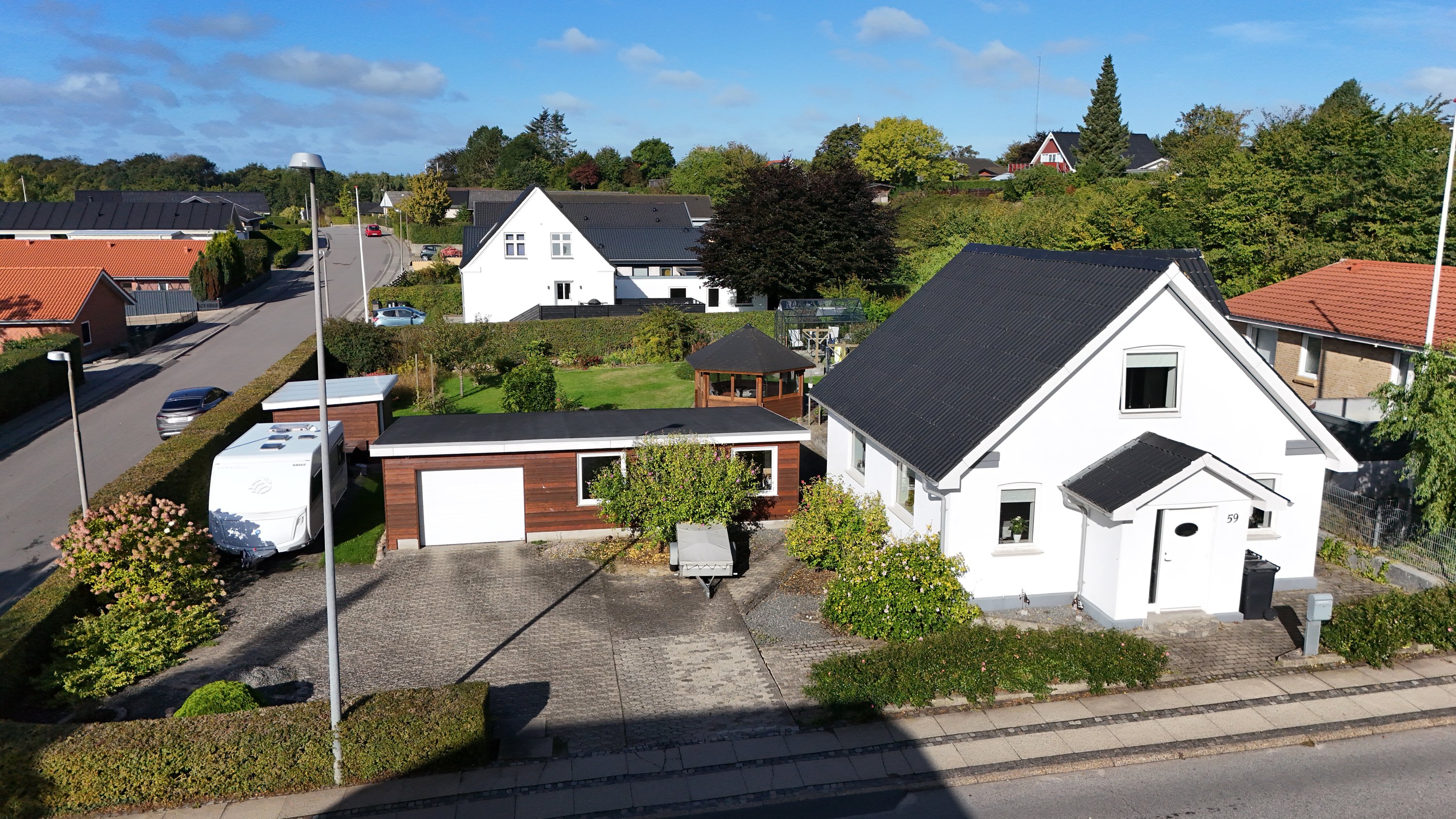 Fremhævet drone billede i fuldskærmstilstand. Billede af Hegedalsvej 59, 9500 Hobro