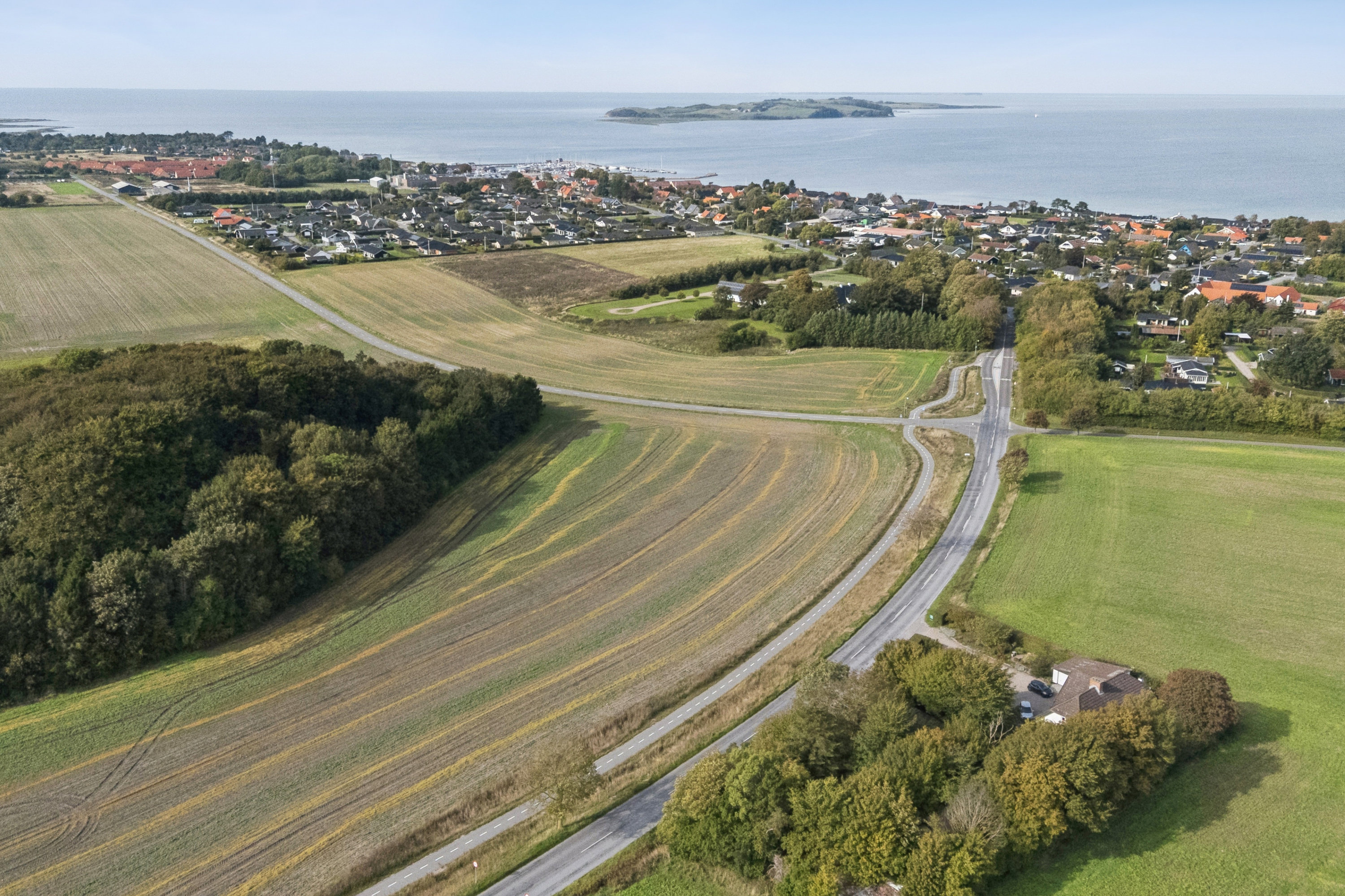 Fremhævet luftfoto billede i fuldskærmstilstand. Billede af Havnsøvej 46, 4591 Føllenslev