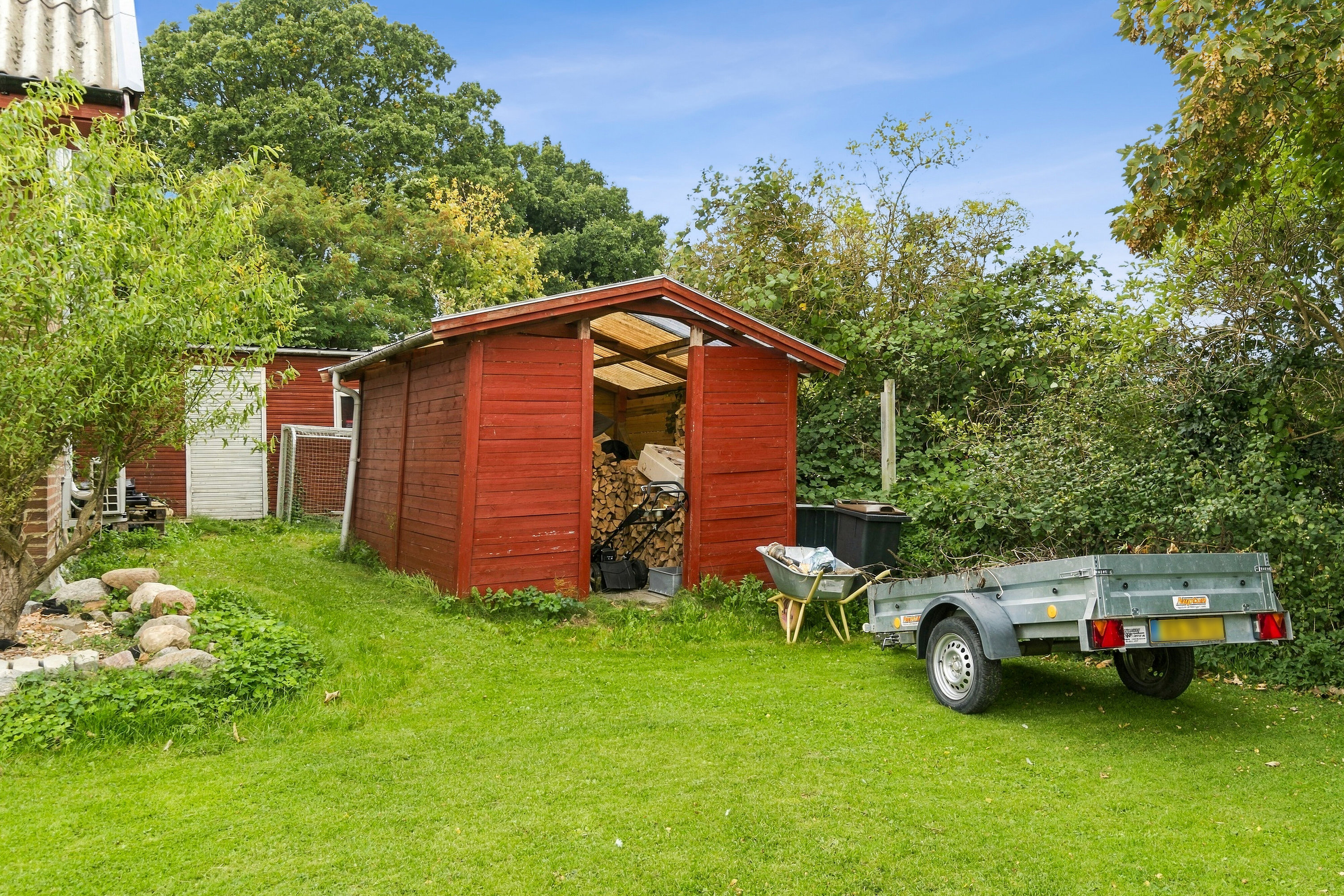 Fremhævet set fra haven billede i fuldskærmstilstand. Billede af Holsteinborgvej 233, Bisserup, 4243 Rude