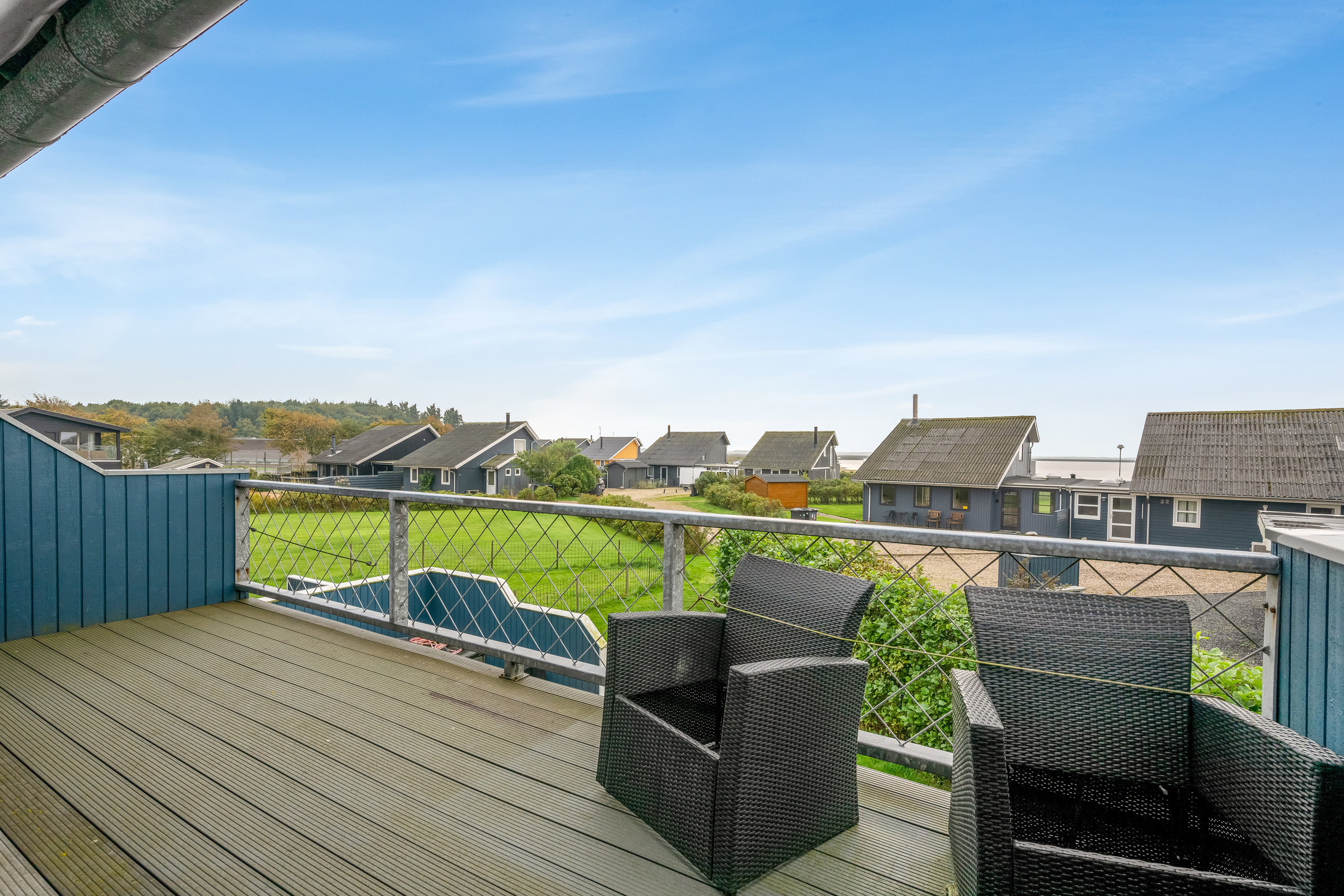 Fremhævet terrasse billede i fuldskærmstilstand. Billede af Vester Fælled 38, Bork Havn, 6893 Hemmet