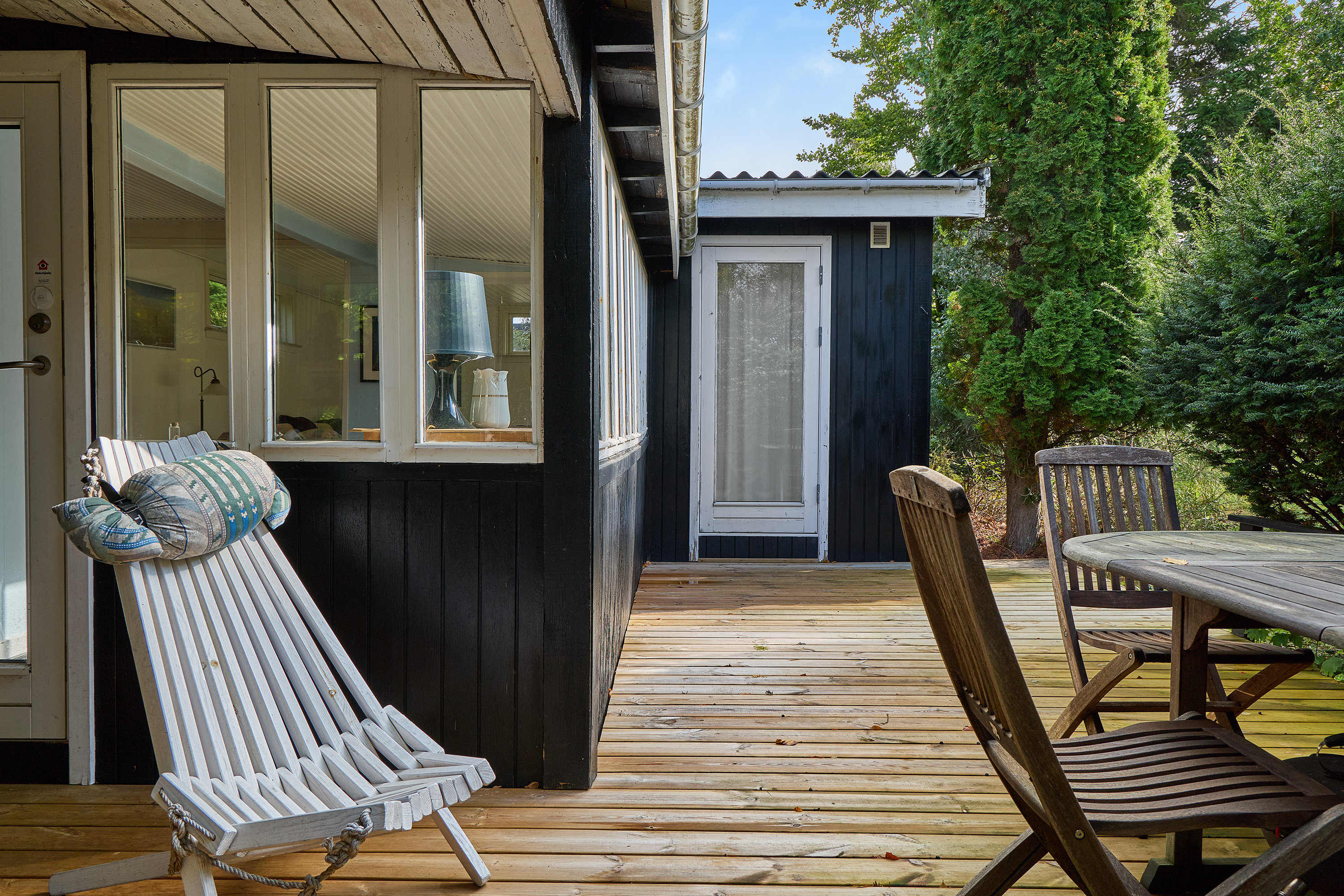 Fremhævet terrasse billede i fuldskærmstilstand. Billede af Hesselhøj 4, 3210 Vejby