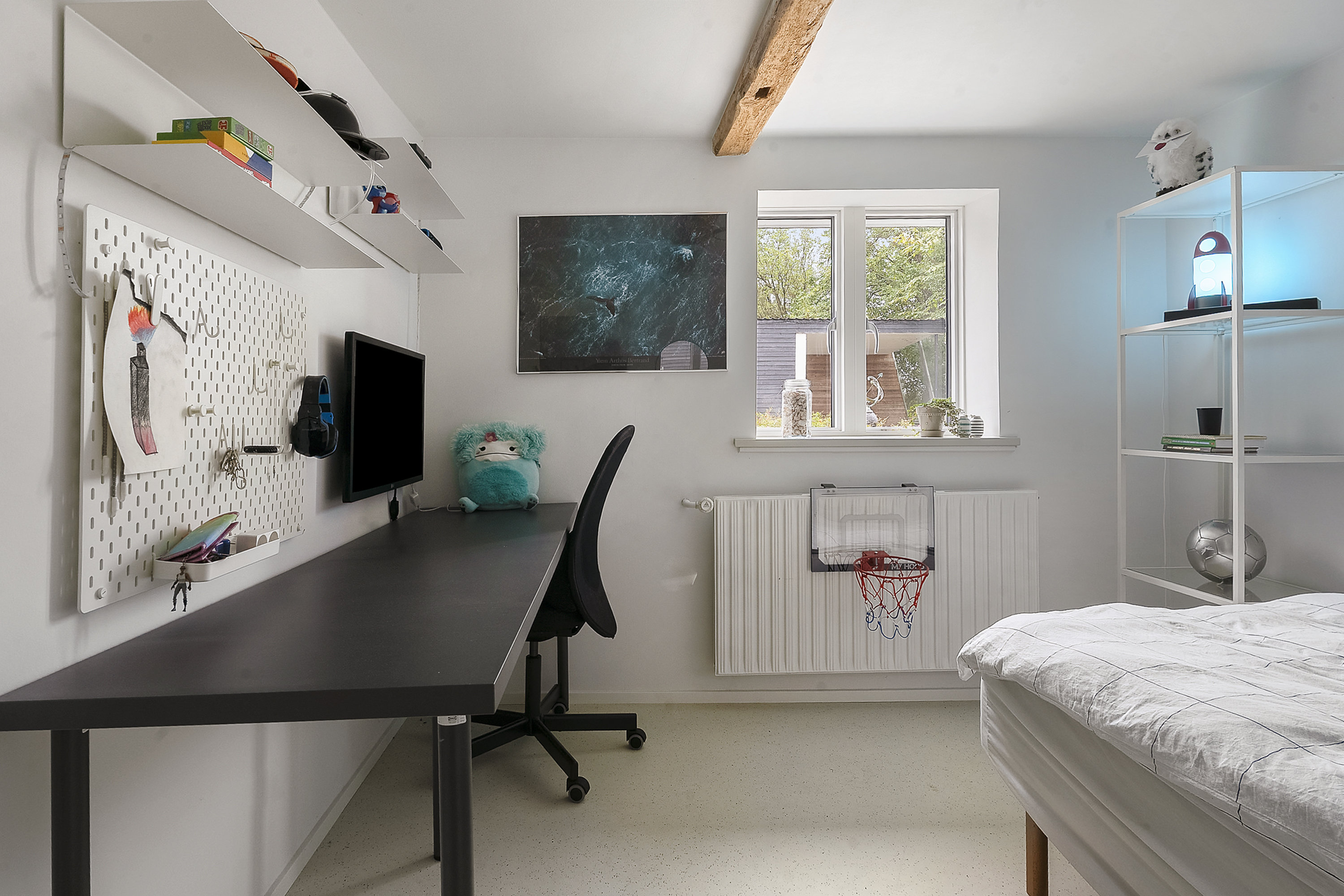 Fremhævet kontor billede i fuldskærmstilstand. Billede af Krogstrupvej 167, Assendrup, 8732 Hovedgård