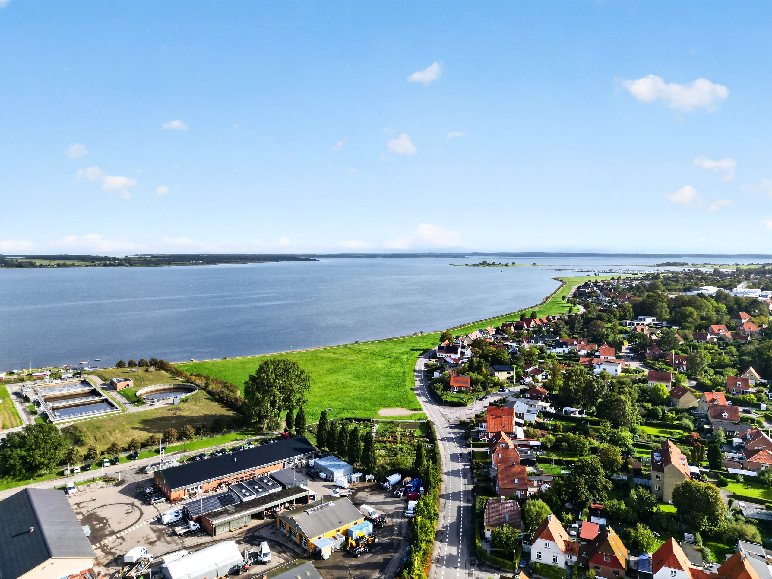 Fremhævet luftfoto billede i fuldskærmstilstand. Billede af Strandmøllevej 16, 2. th., 4300 Holbæk