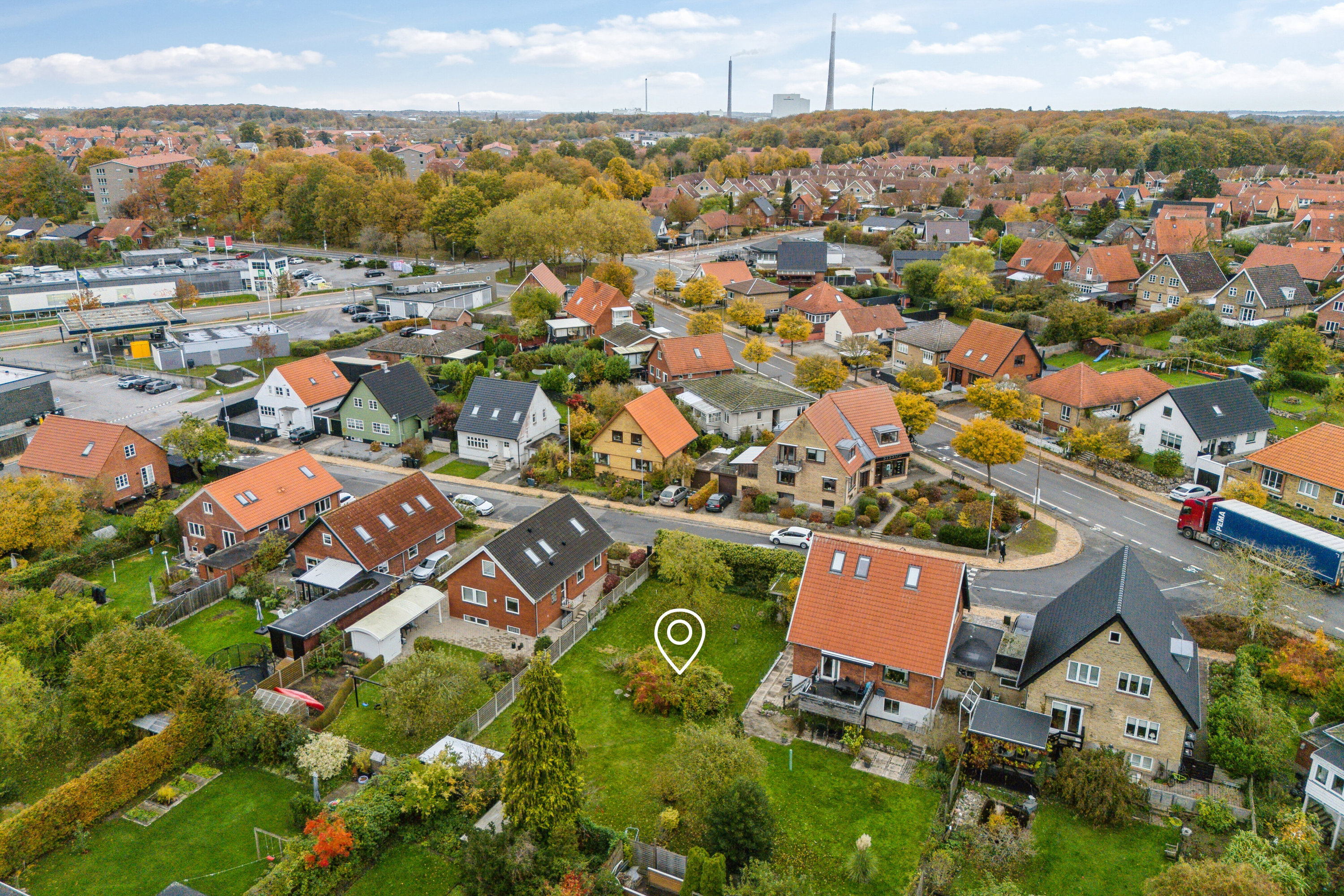 Fremhævet luftfoto billede i fuldskærmstilstand. Billede af Irisvej 9, 5000 Odense C