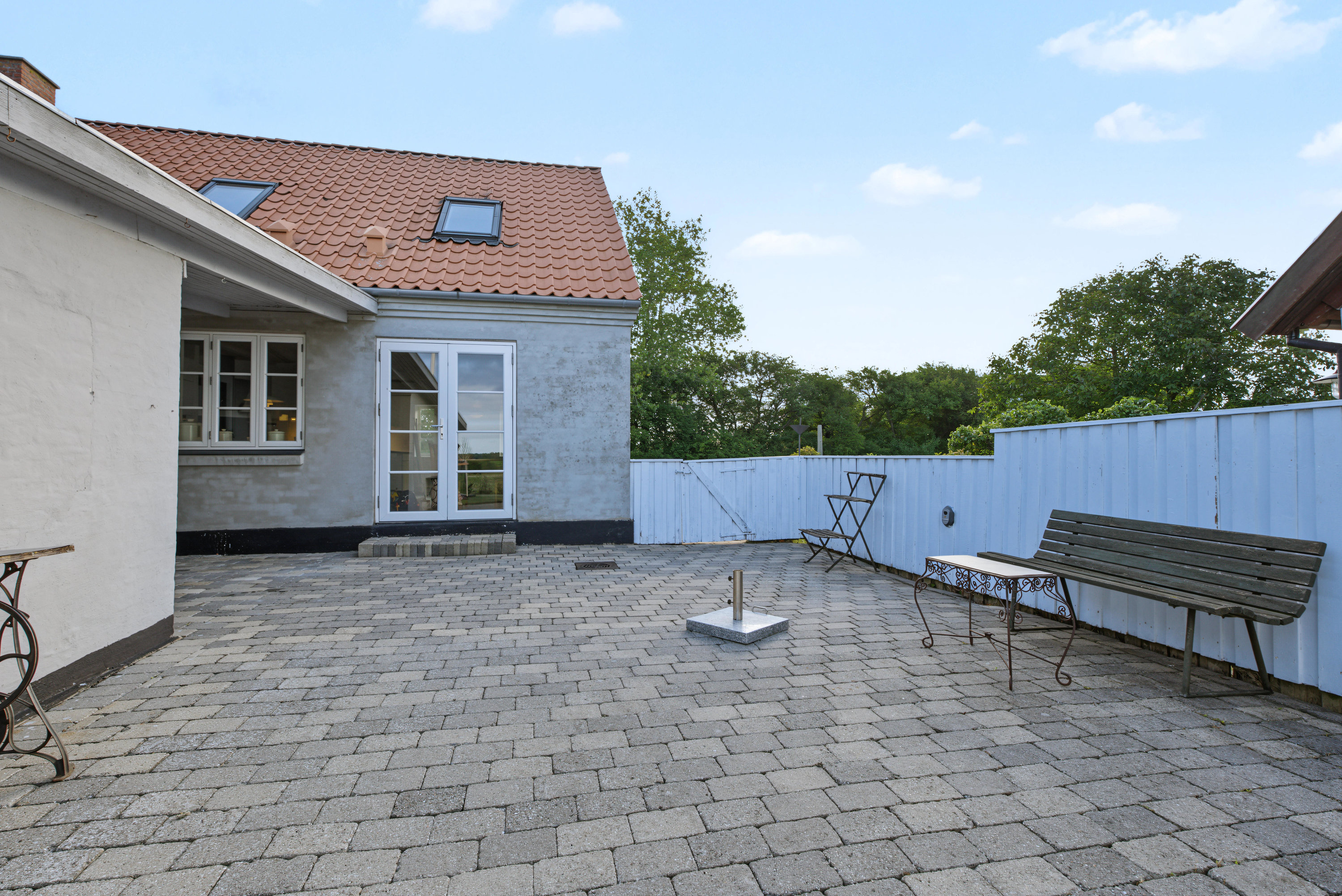 Fremhævet terrasse billede i fuldskærmstilstand. Billede af Dybvigvej 32, 4944 Fejø