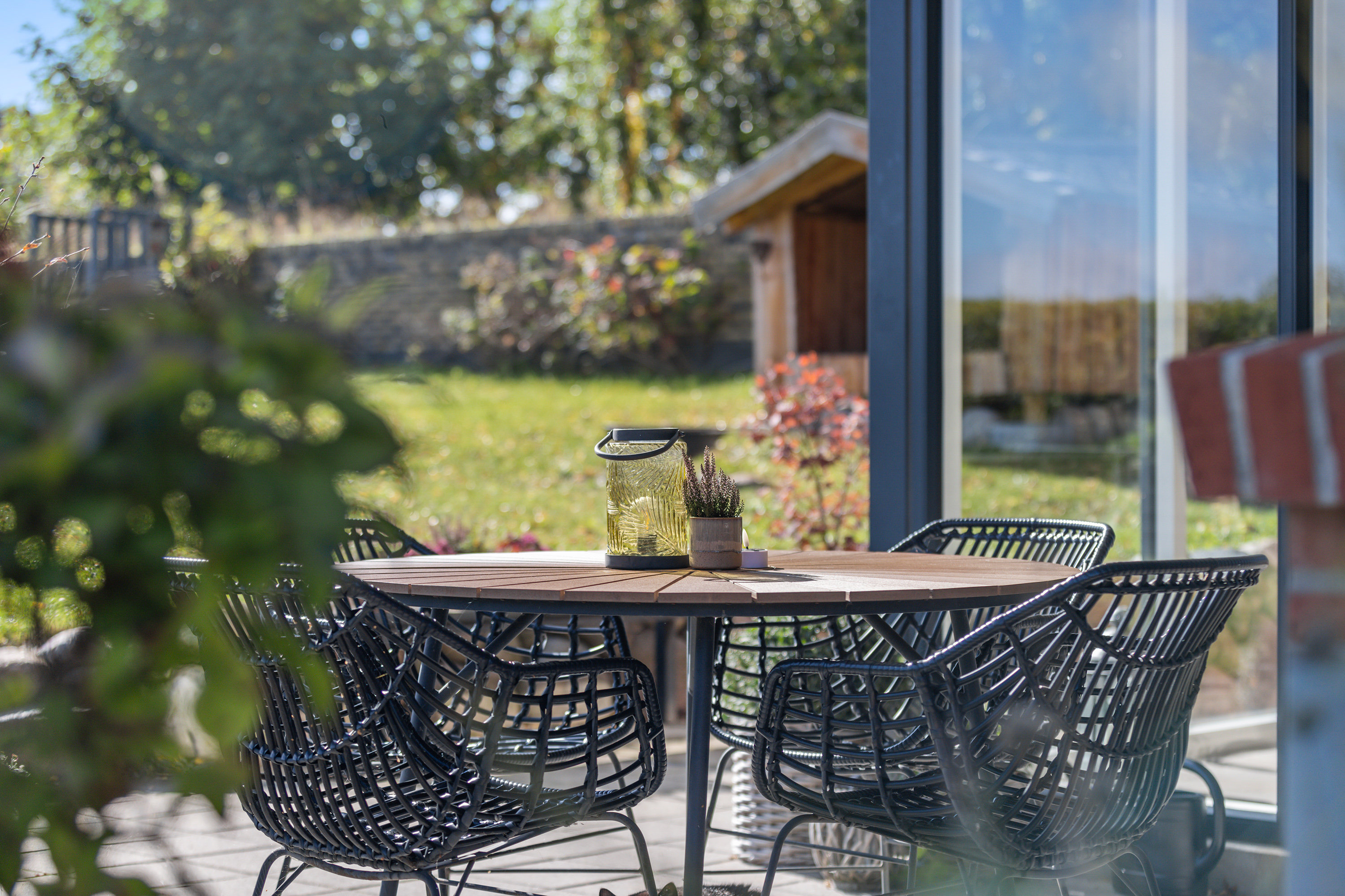 Fremhævet terrasse billede i fuldskærmstilstand. Billede af Kildevænget 9, Kilden, 9900 Frederikshavn