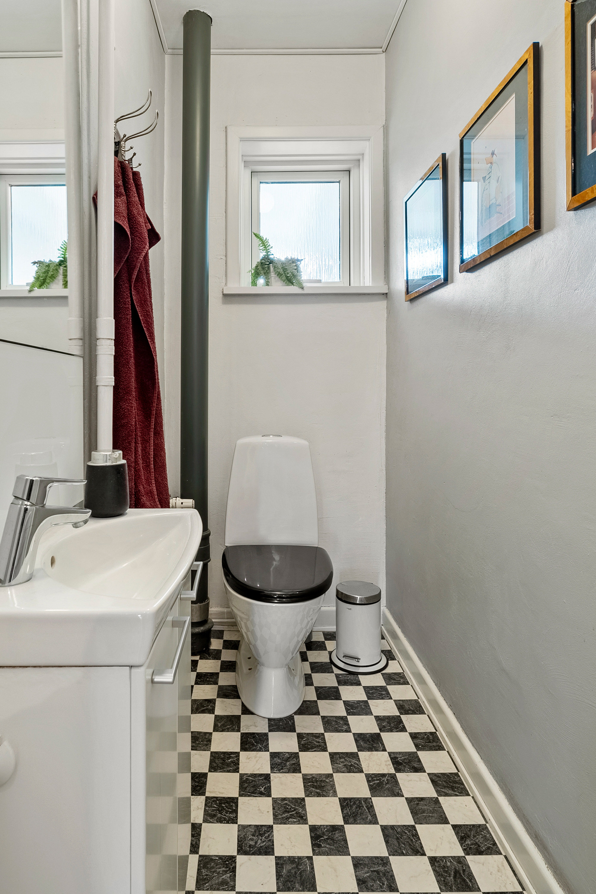 Fremhævet toilet billede i fuldskærmstilstand. Billede af Tremhøjvej 5, Tvingstrup, 8700 Horsens