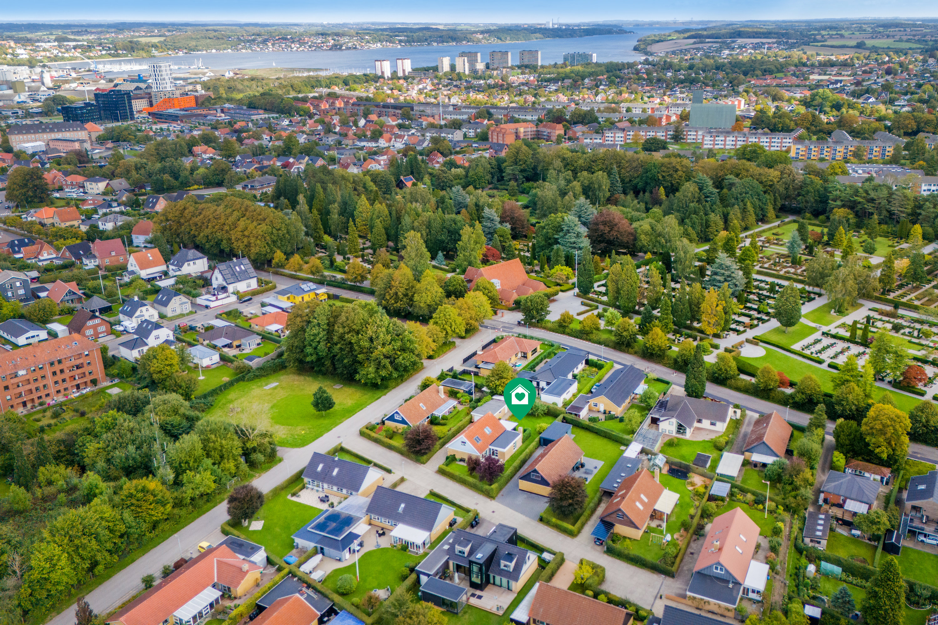 Fremhævet luftfoto billede i fuldskærmstilstand. Billede af Ballumvej 3, 6000 Kolding