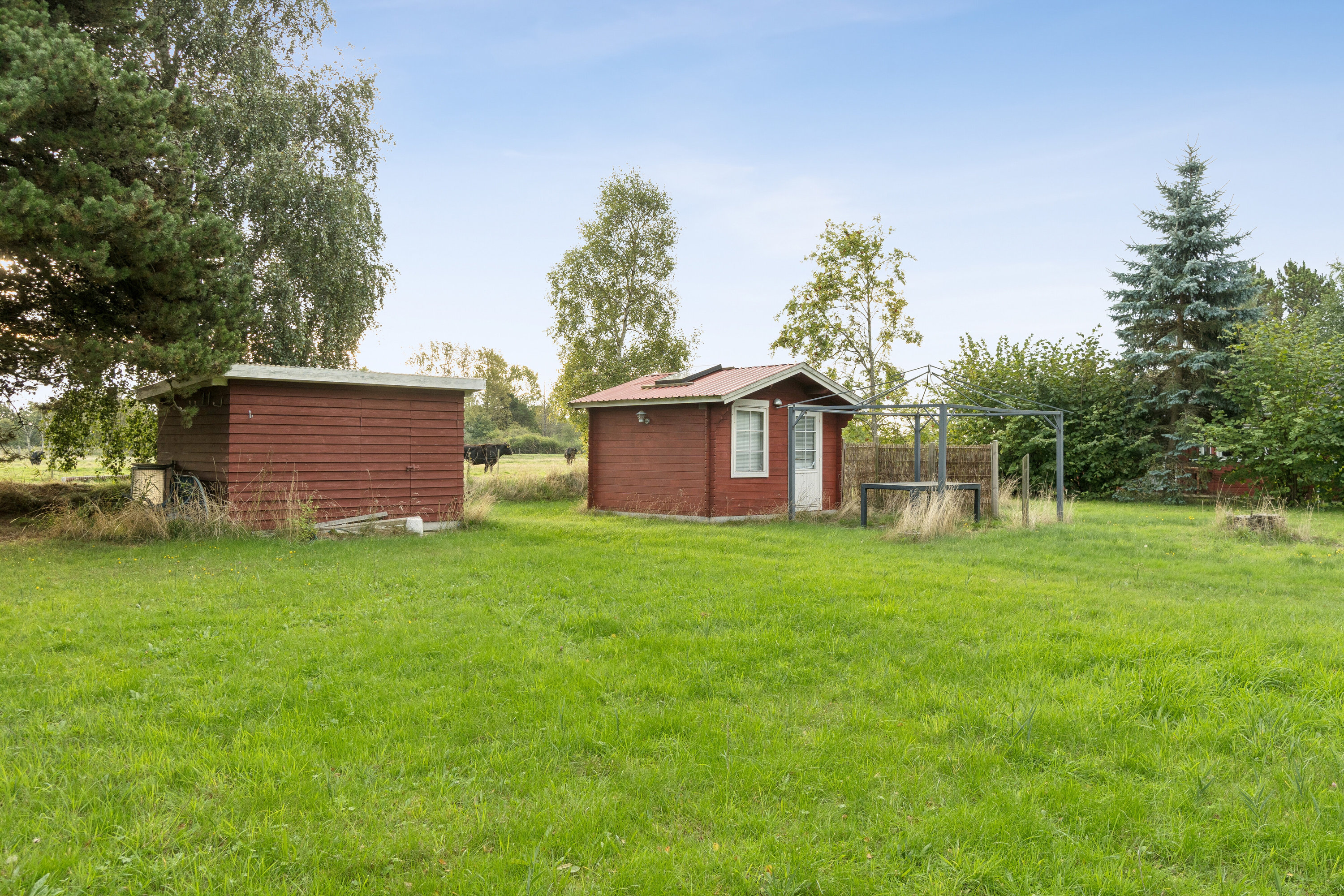 Fremhævet set fra haven billede i fuldskærmstilstand. Billede af Granvej 10E, Reersø Str, 4281 Gørlev