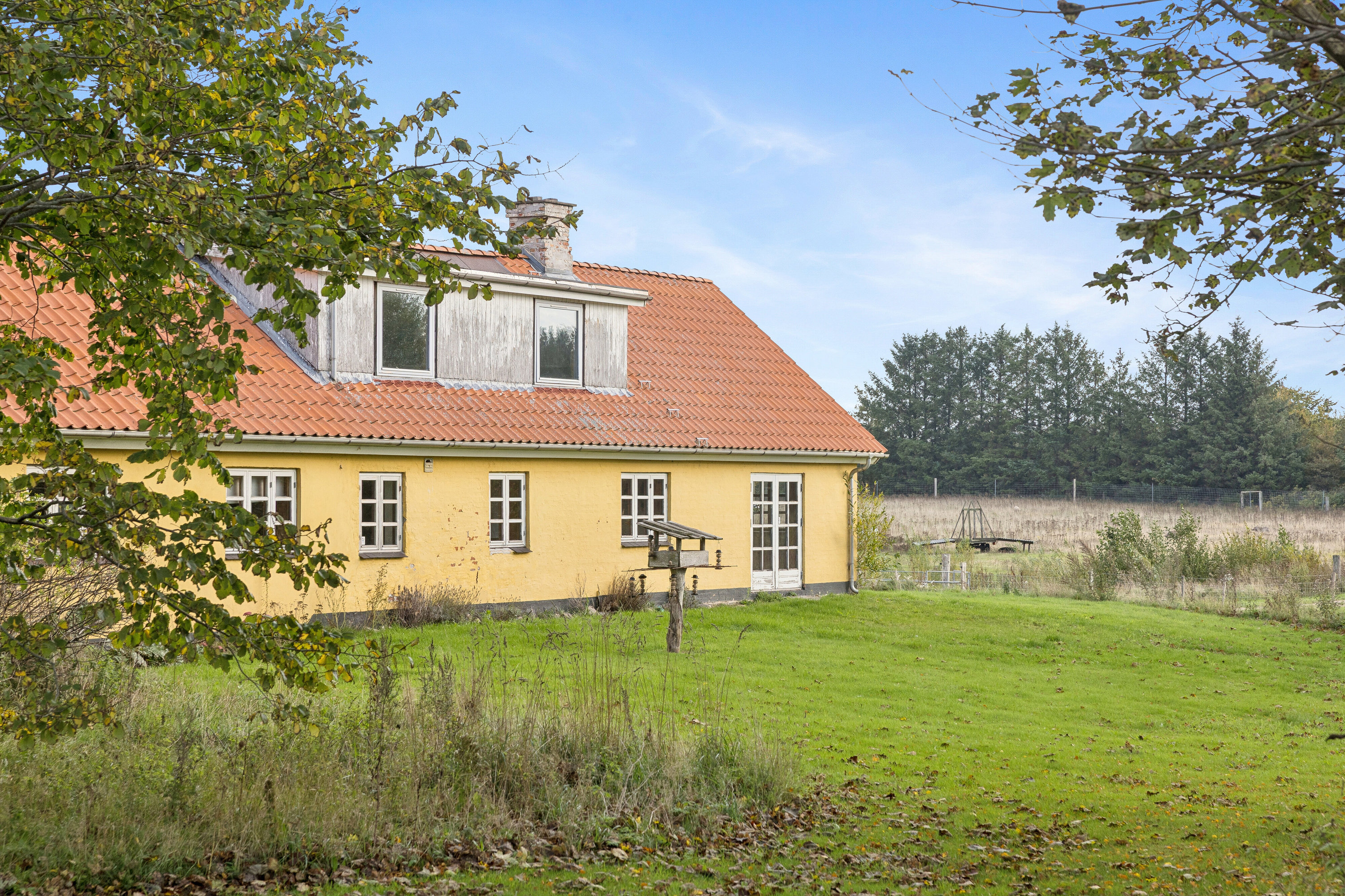 Fremhævet set fra haven billede i fuldskærmstilstand. Billede af Kirkemosevej 153, Hørmested, 9870 Sindal