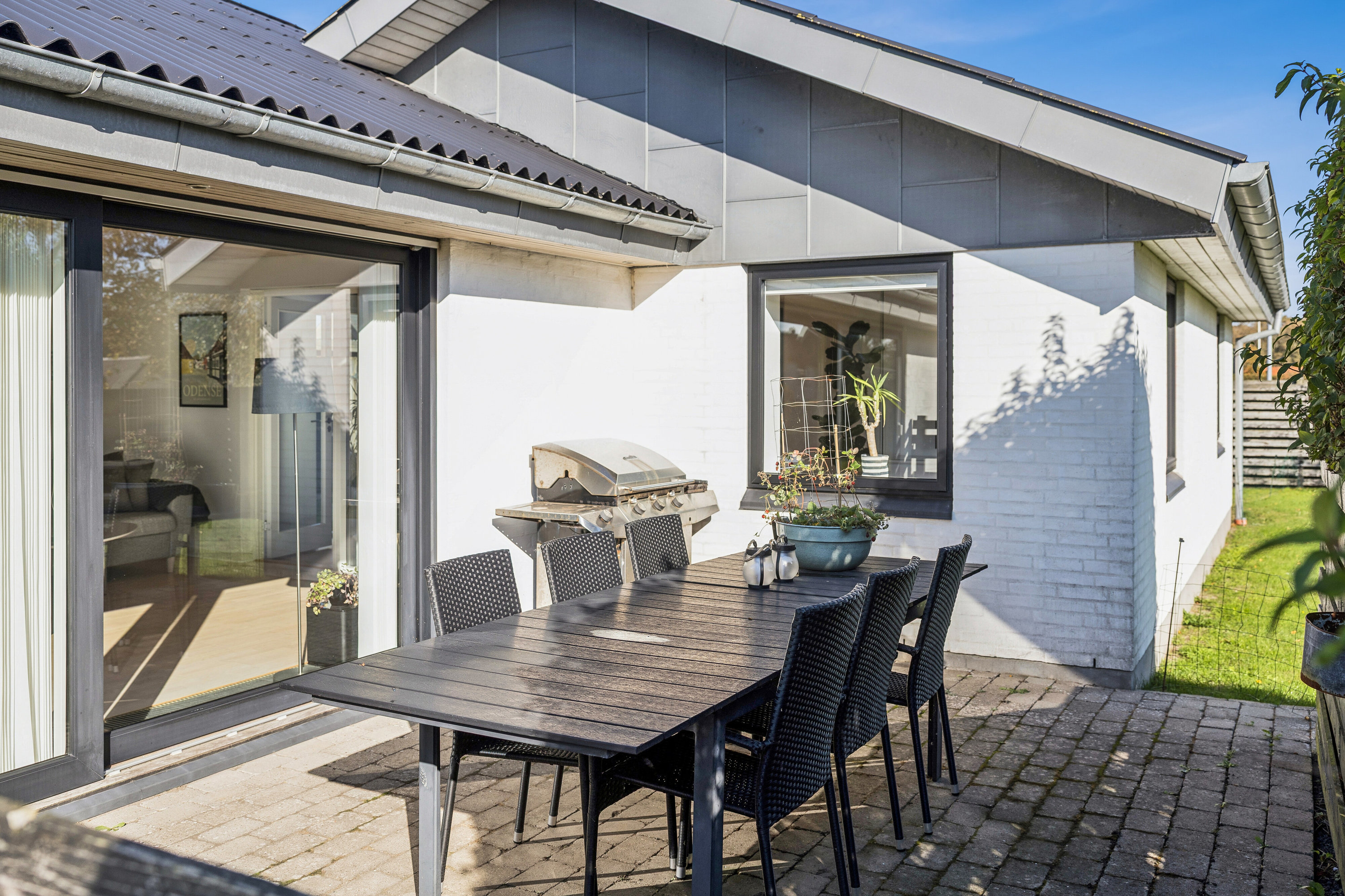 Fremhævet terrasse billede i fuldskærmstilstand. Billede af Svalerodsvej 11, 9800 Hjørring