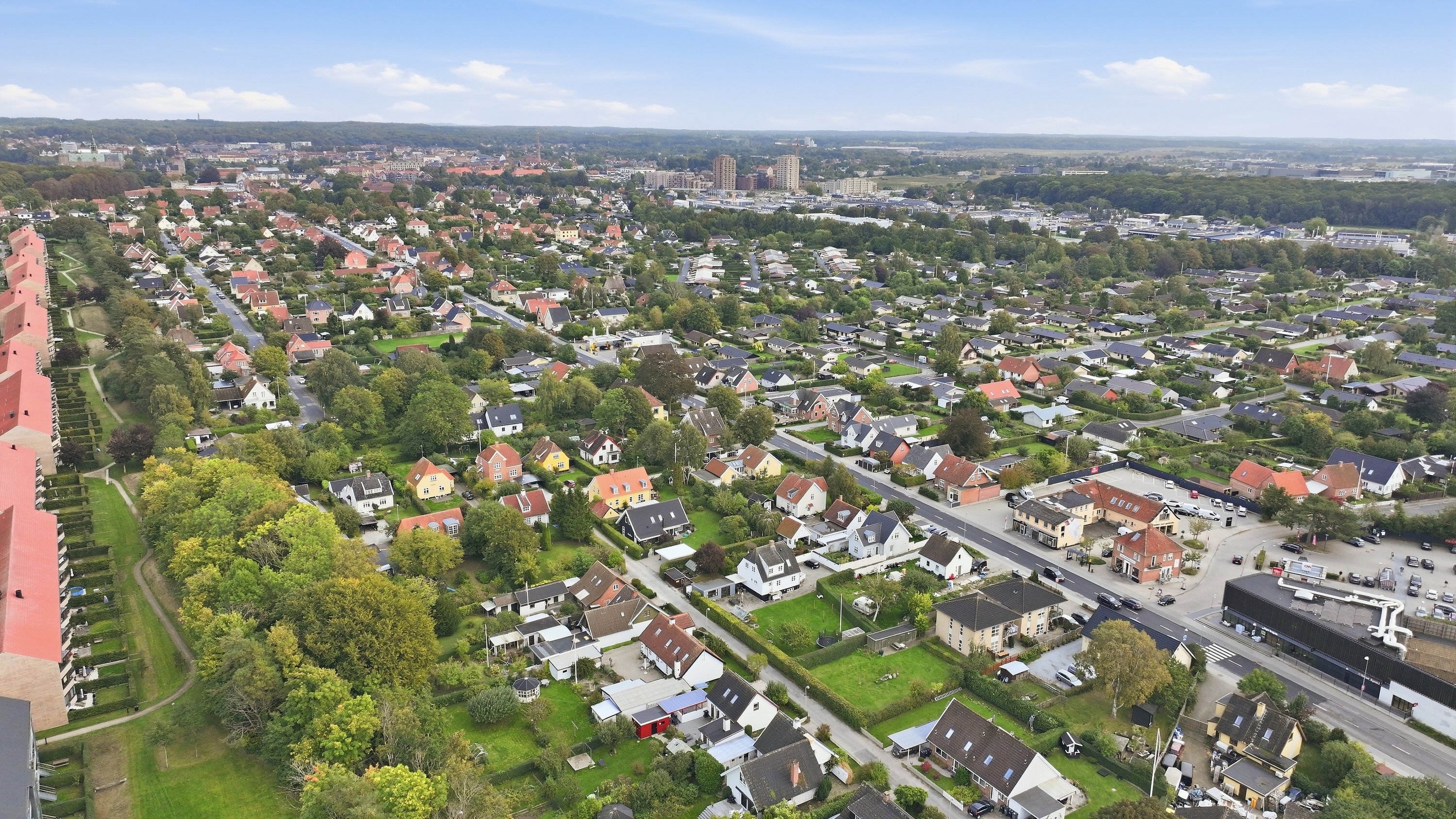 Fremhævet luftfoto billede i fuldskærmstilstand. Billede af Ørnevej 2, 3400 Hillerød