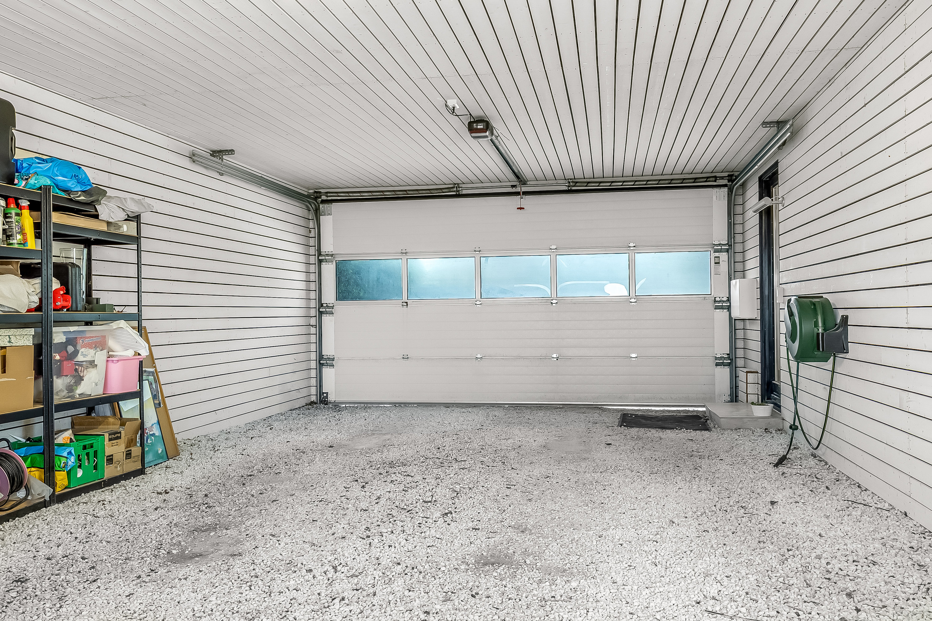 Fremhævet garage billede i fuldskærmstilstand. Billede af Bystedvej 19, Gårslev, 7080 Børkop