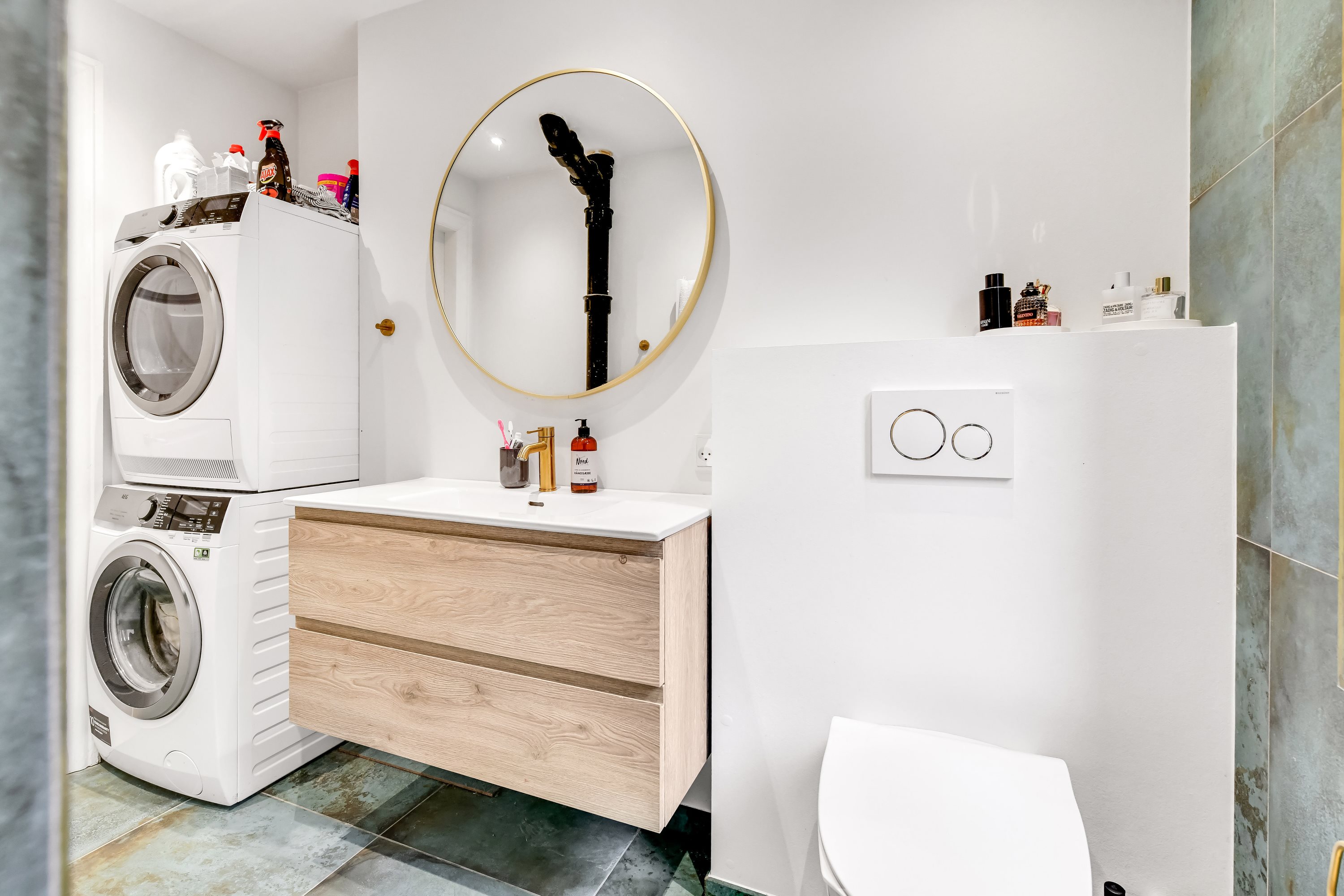Fremhævet toilet billede i fuldskærmstilstand. Billede af Frodesgade 144, st. th., 6700 Esbjerg