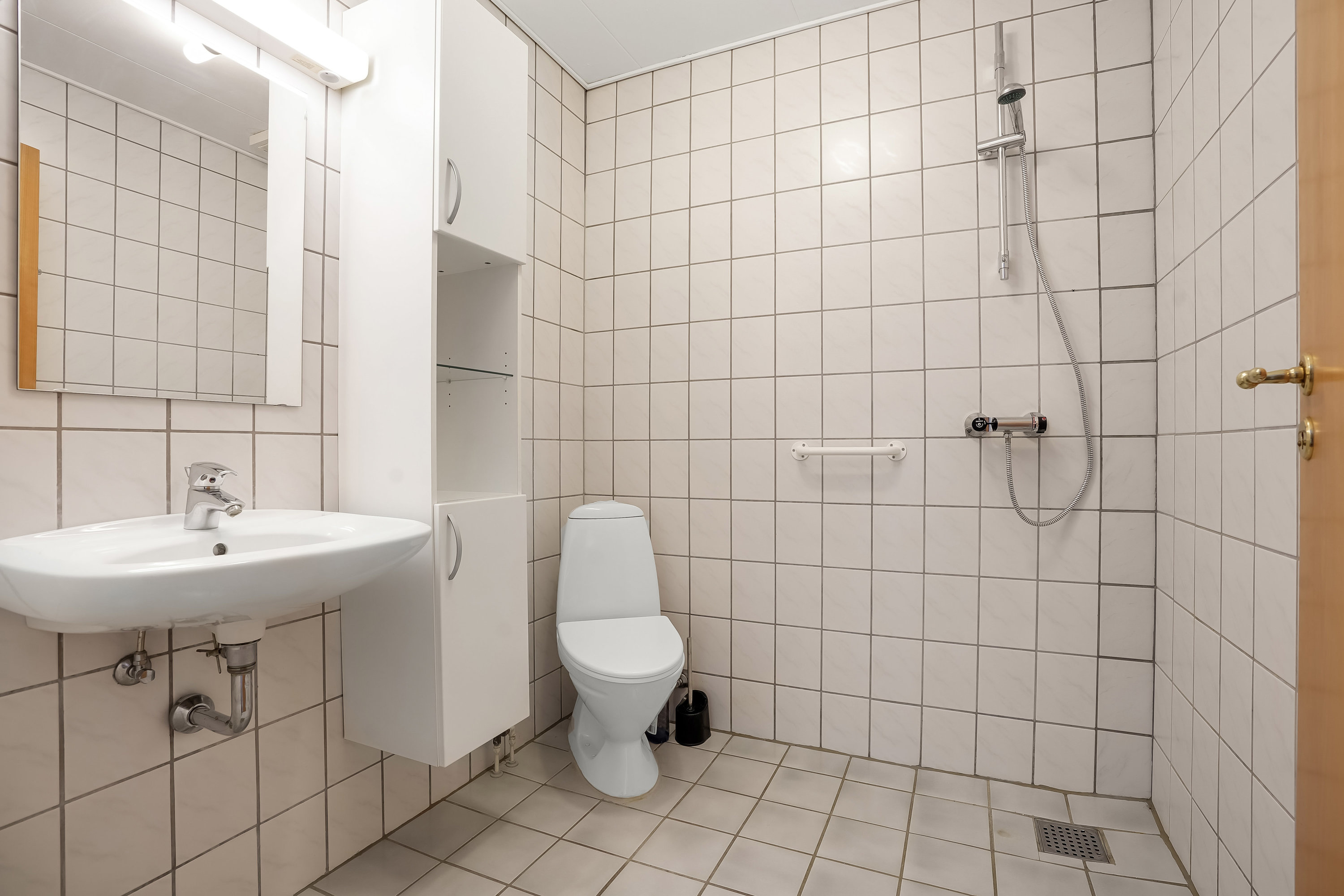 Fremhævet badeværelse billede i fuldskærmstilstand. Billede af Teglværksvej 26, Tommerup St, 5690 Tommerup