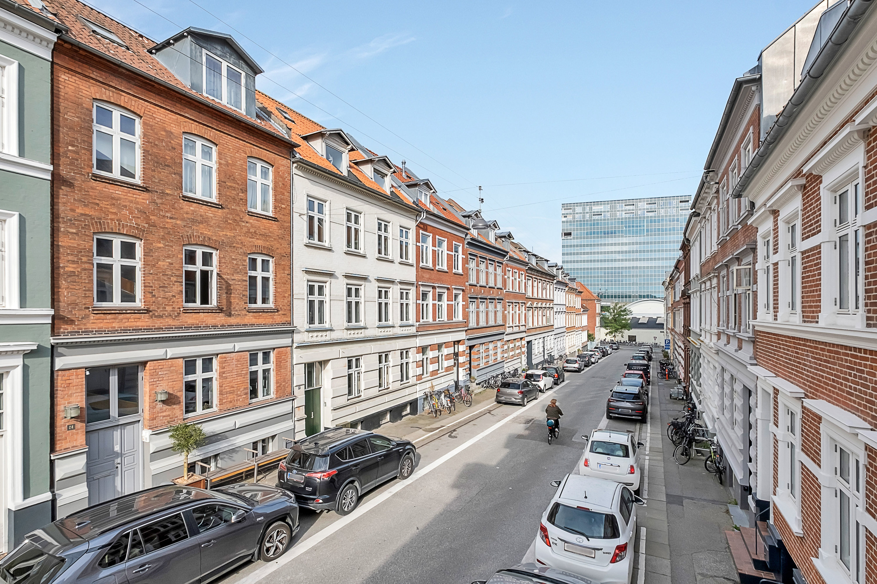 Fremhævet facade billede i fuldskærmstilstand. Billede af St.St. Blichers Gade 22, st., 8000 Aarhus C