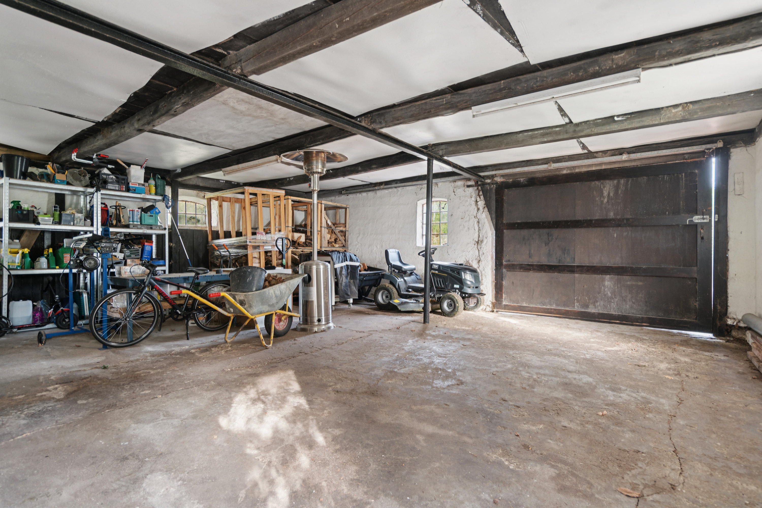 Fremhævet garage billede i fuldskærmstilstand. Billede af Ellidshøjvej 44, 9230 Svenstrup J