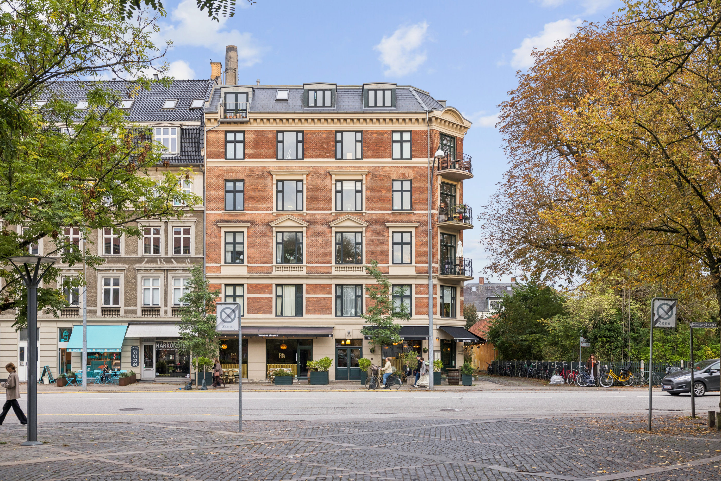 Fremhævet andet billede i fuldskærmstilstand. Billede af Allegade 24A, 5. th., 2000 Frederiksberg