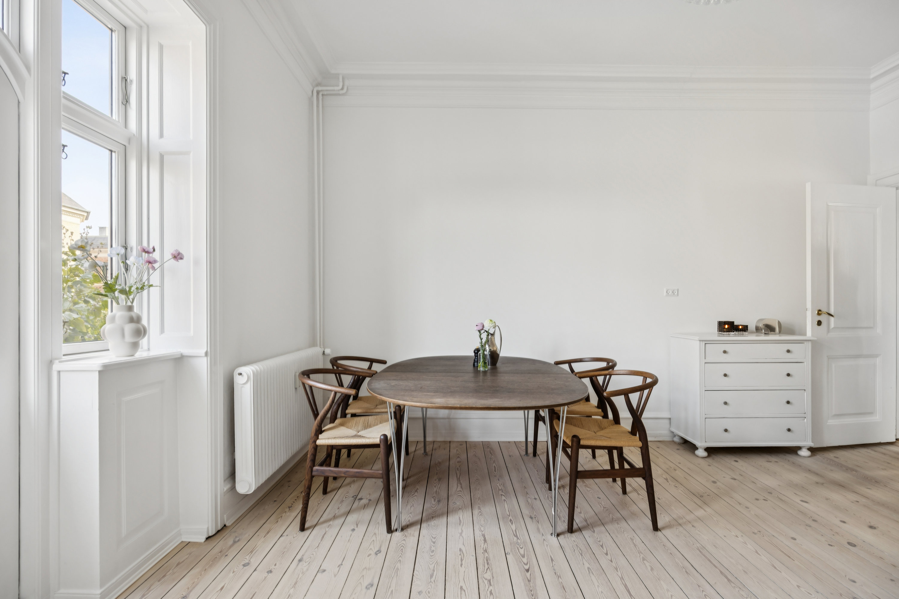 Fremhævet stue billede i fuldskærmstilstand. Billede af Sankt Nikolaj Vej 2, 3. th., 1953 Frederiksberg C