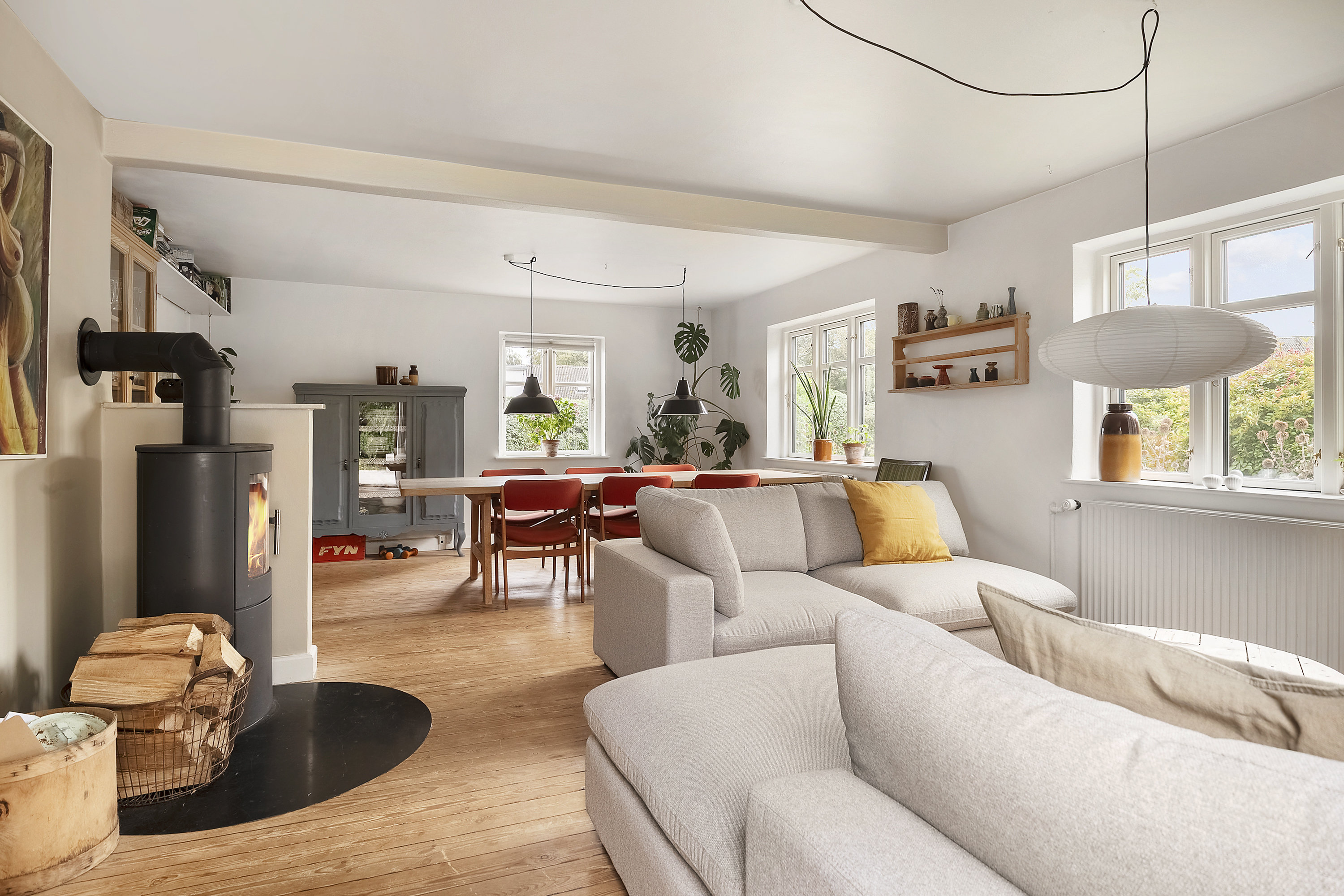 Fremhævet køkkenalrum 360 grader billede i fuldskærmstilstand. Billede af Stationsvej 19, Boulstrup, 8300 Odder