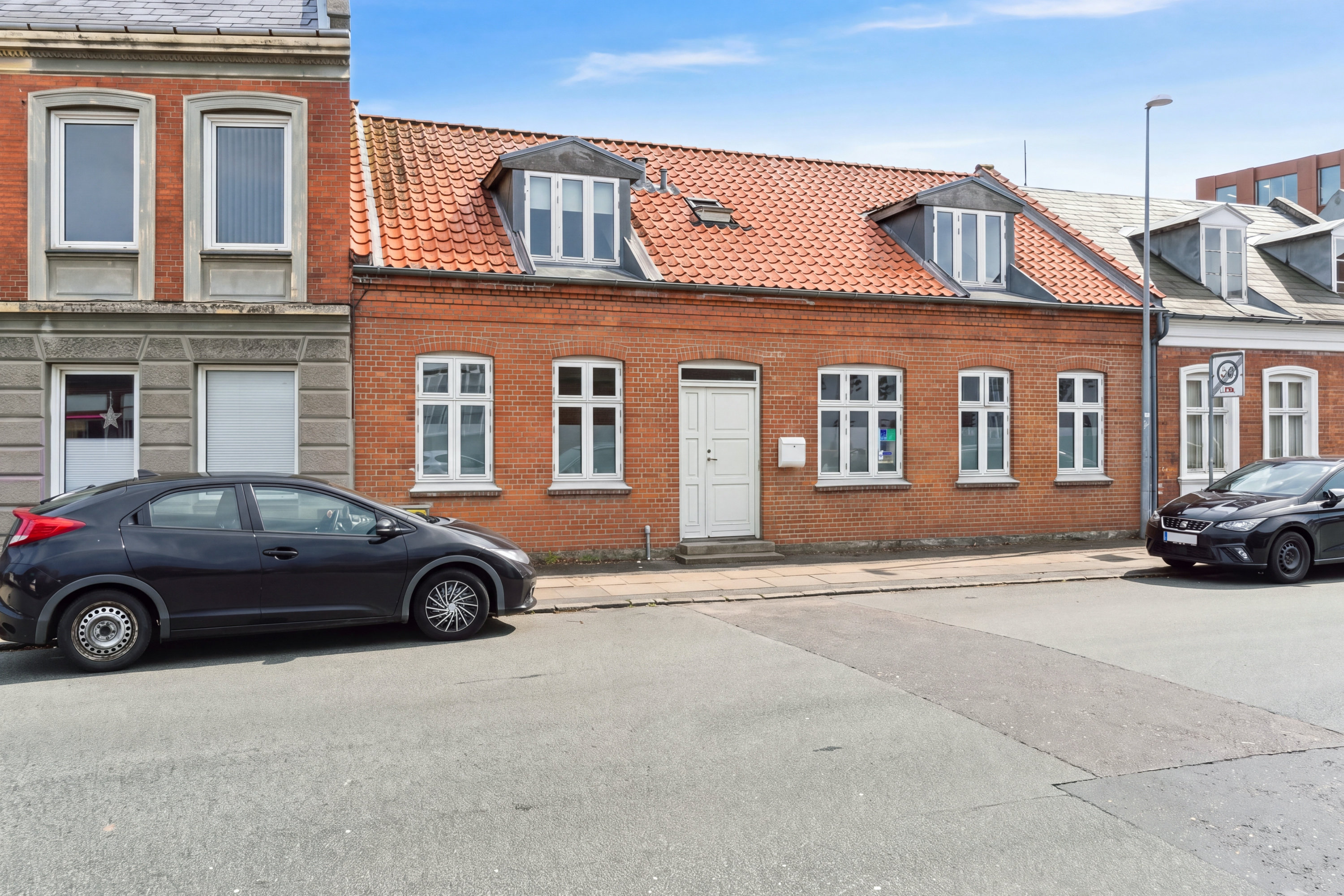 Fremhævet  billede i fuldskærmstilstand. Billede af Sdr.Stationsvej 38, 4200 Slagelse