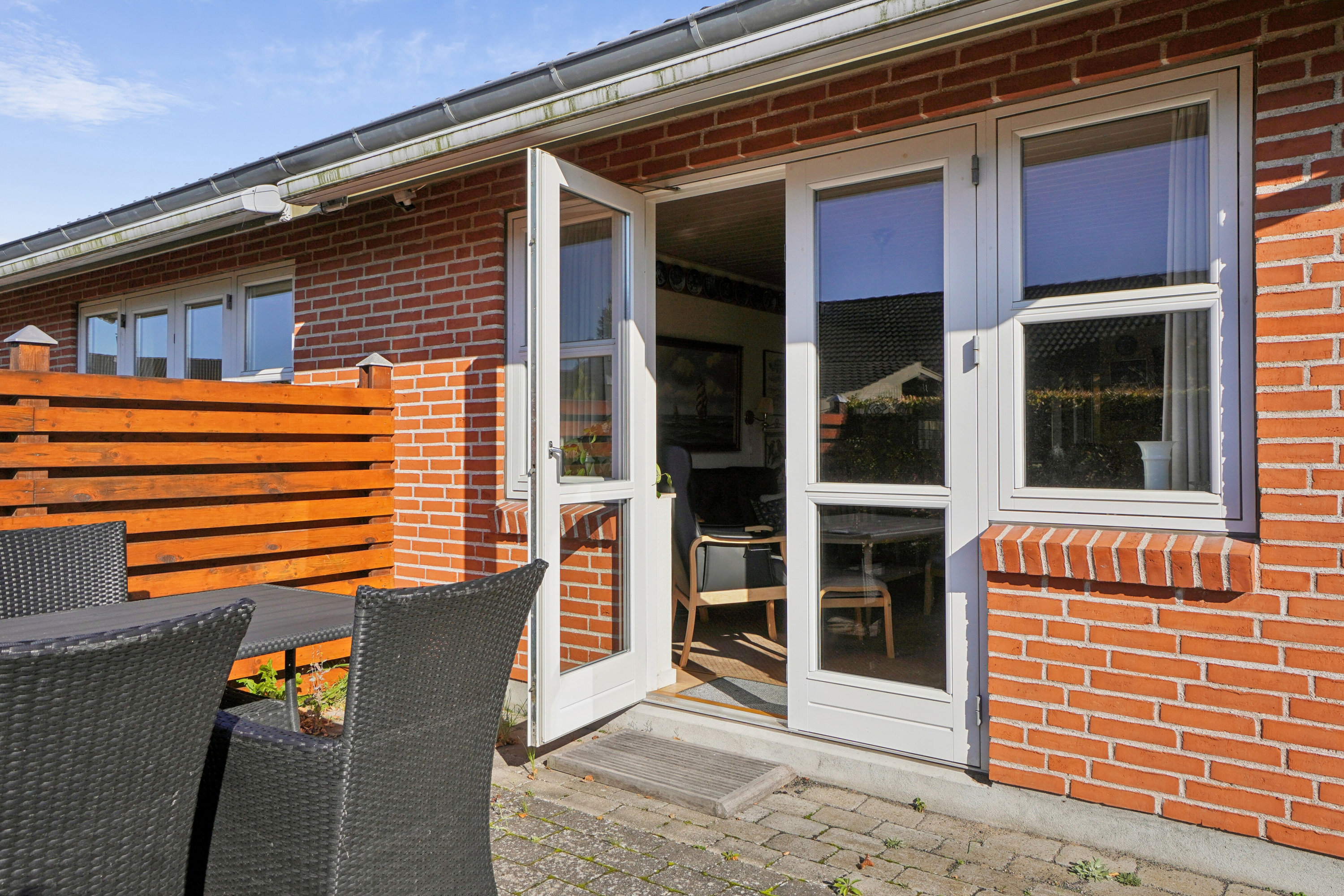 Fremhævet terrasse billede i fuldskærmstilstand. Billede af Åsebro 9B, Åsebro, 3300 Frederiksværk