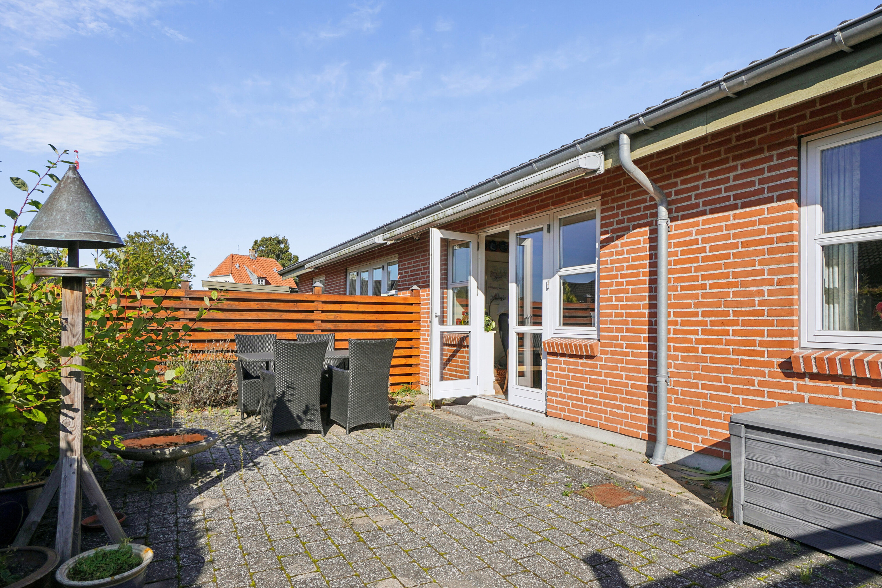 Fremhævet terrasse billede i fuldskærmstilstand. Billede af Åsebro 9B, Åsebro, 3300 Frederiksværk