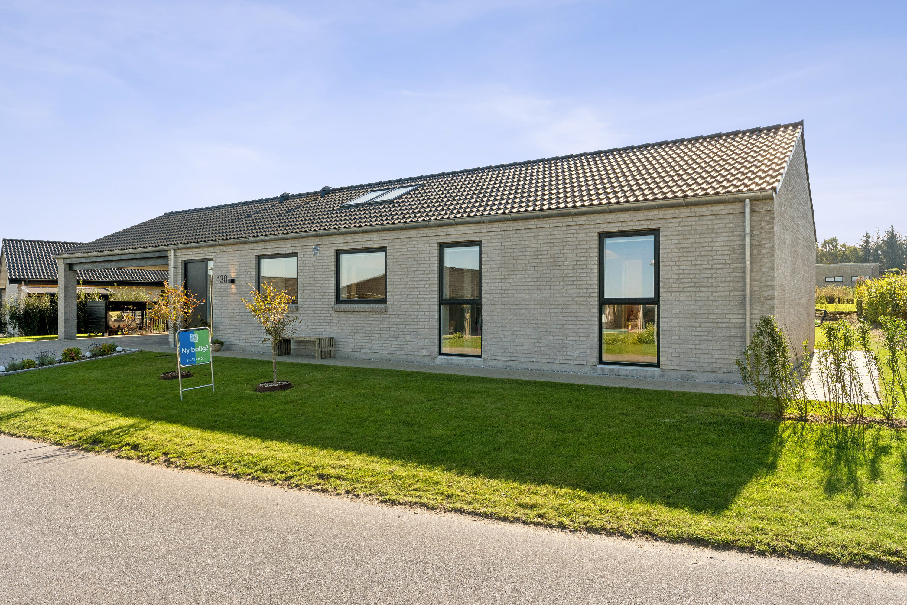 Fremhævet set fra vejen billede i fuldskærmstilstand. Billede af Funder Trindager 130, 8600 Silkeborg