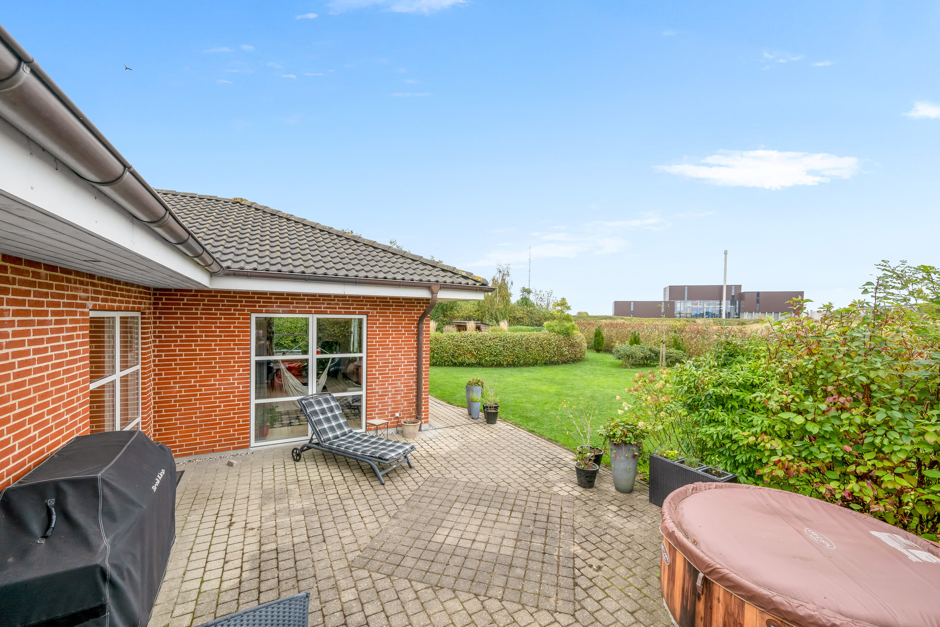 Fremhævet terrasse billede i fuldskærmstilstand. Billede af Rosenhaven 20, Rindum, 6950 Ringkøbing