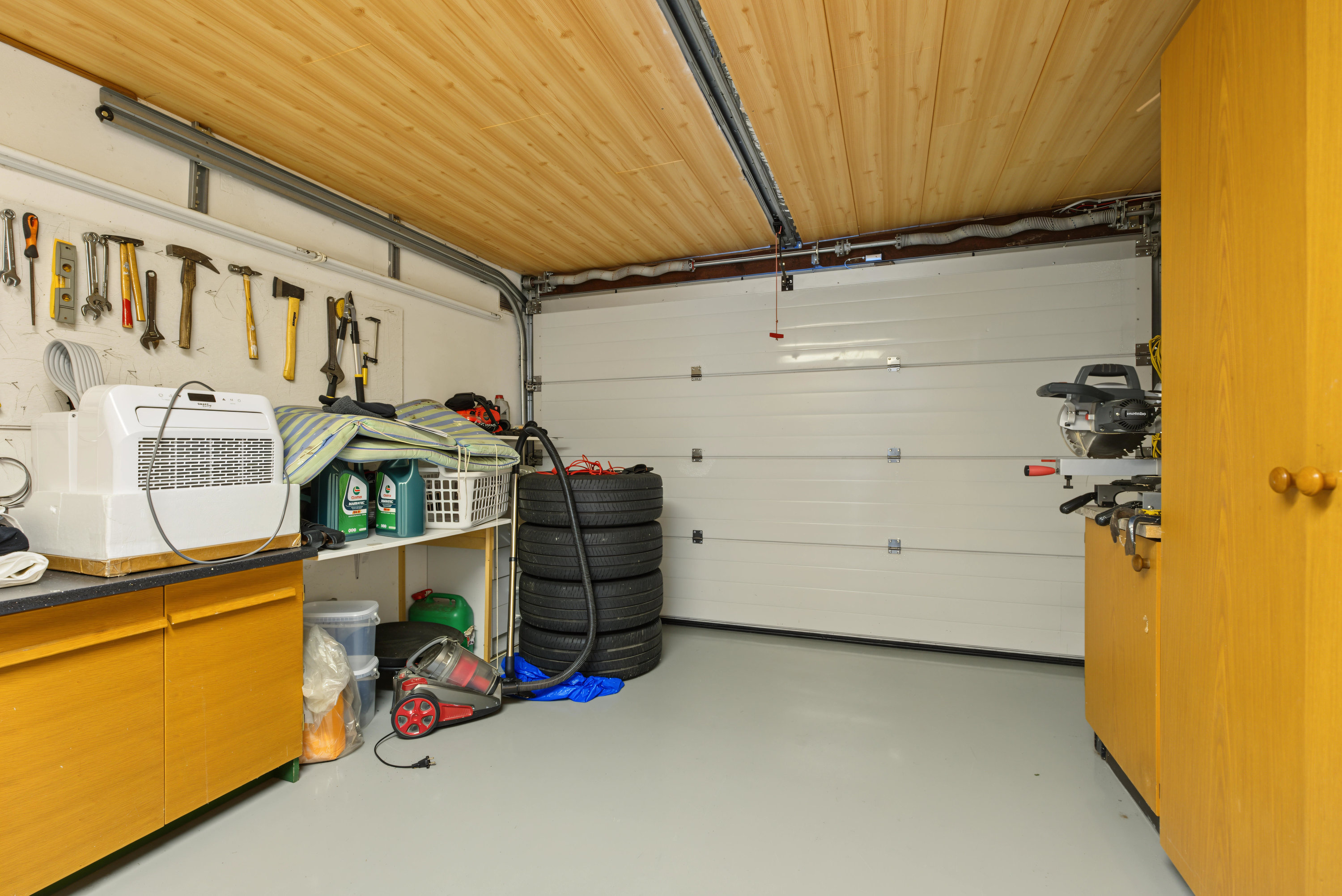 Fremhævet garage billede i fuldskærmstilstand. Billede af Gadesvej 18, 4953 Vesterborg