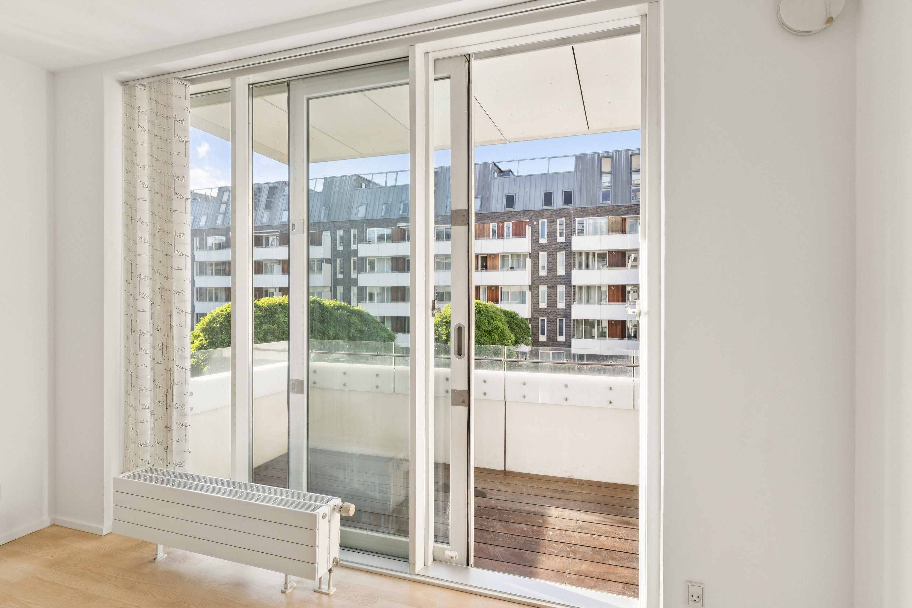 Fremhævet stue billede i fuldskærmstilstand. Billede af Klaksvigsgade 8, 2. th., 2300 København S