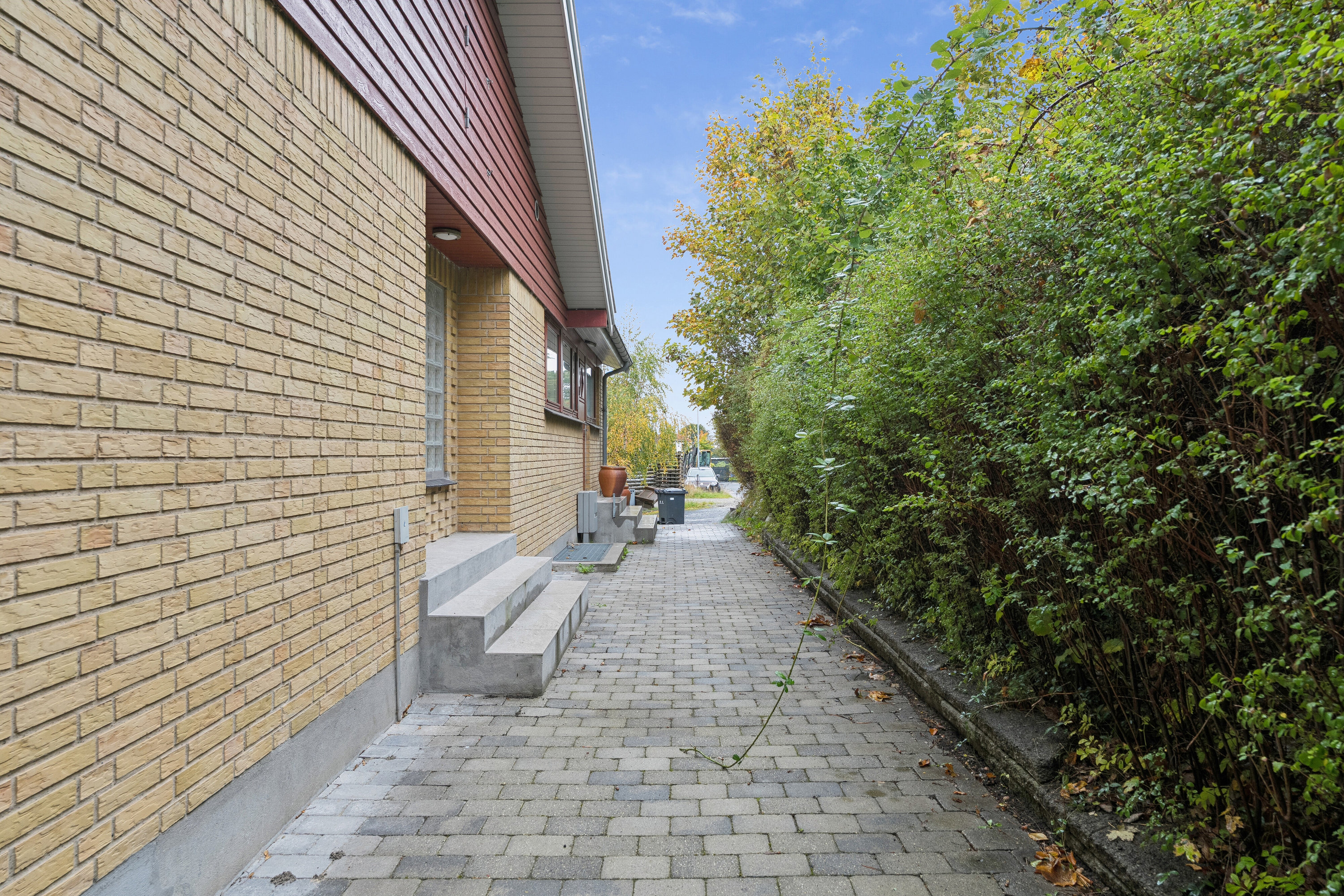 Fremhævet indgang billede i fuldskærmstilstand. Billede af Smedevænget 8, 3100 Hornbæk
