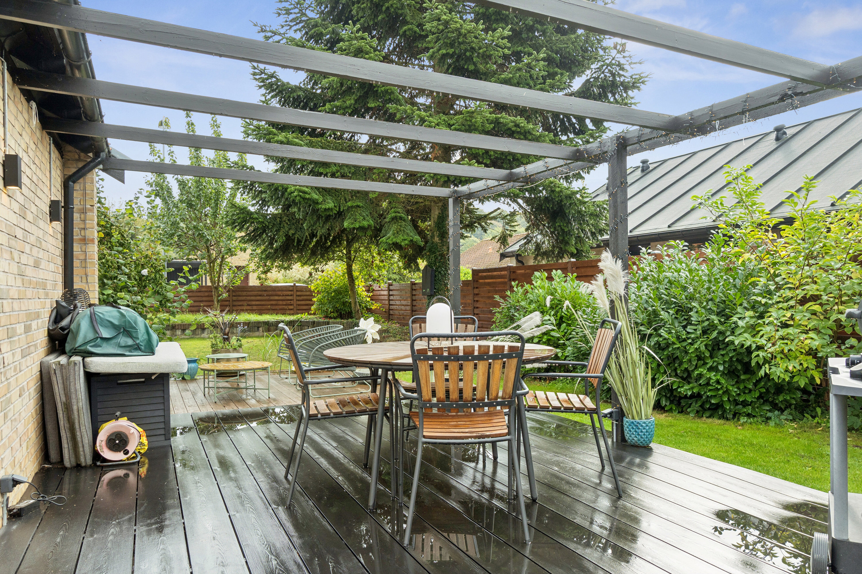 Fremhævet overdækket terrasse billede i fuldskærmstilstand. Billede af Kristinelundsvej 16, 4200 Slagelse