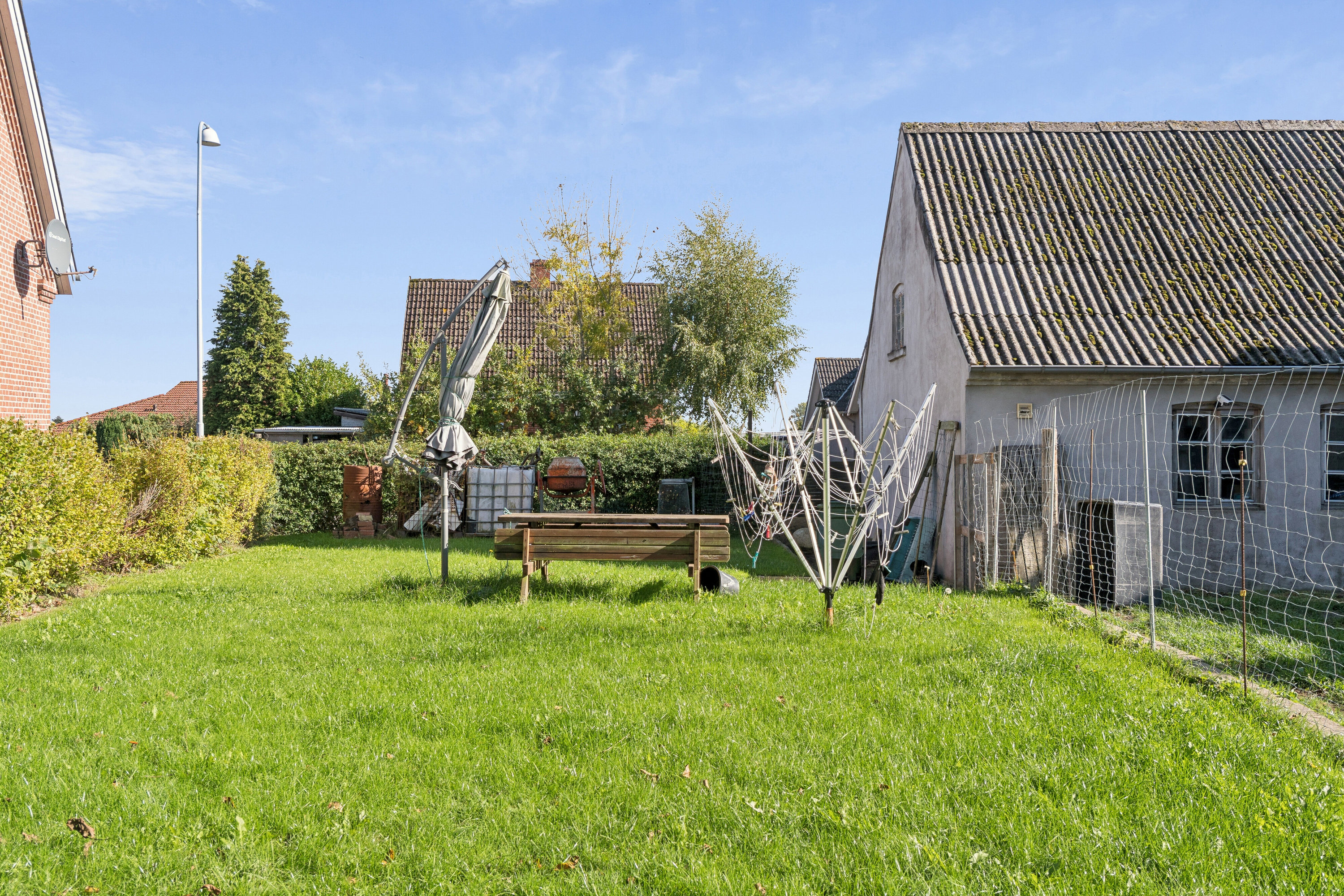 Fremhævet set fra haven billede i fuldskærmstilstand. Billede af Landevejen 37, 5882 Vejstrup