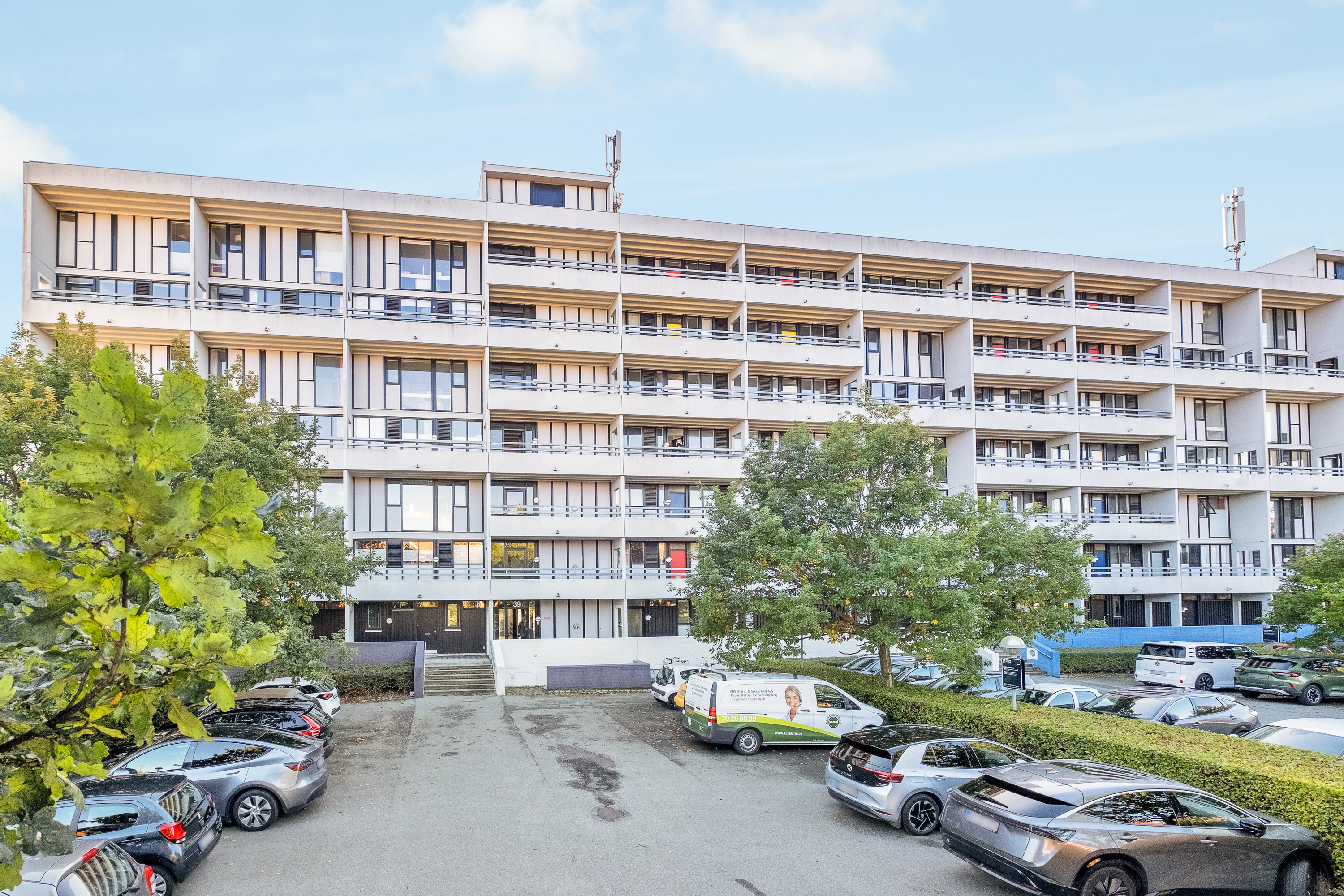 Fremhævet facade billede i fuldskærmstilstand. Billede af Vestervang 39, 7. 3975., 8000 Aarhus C
