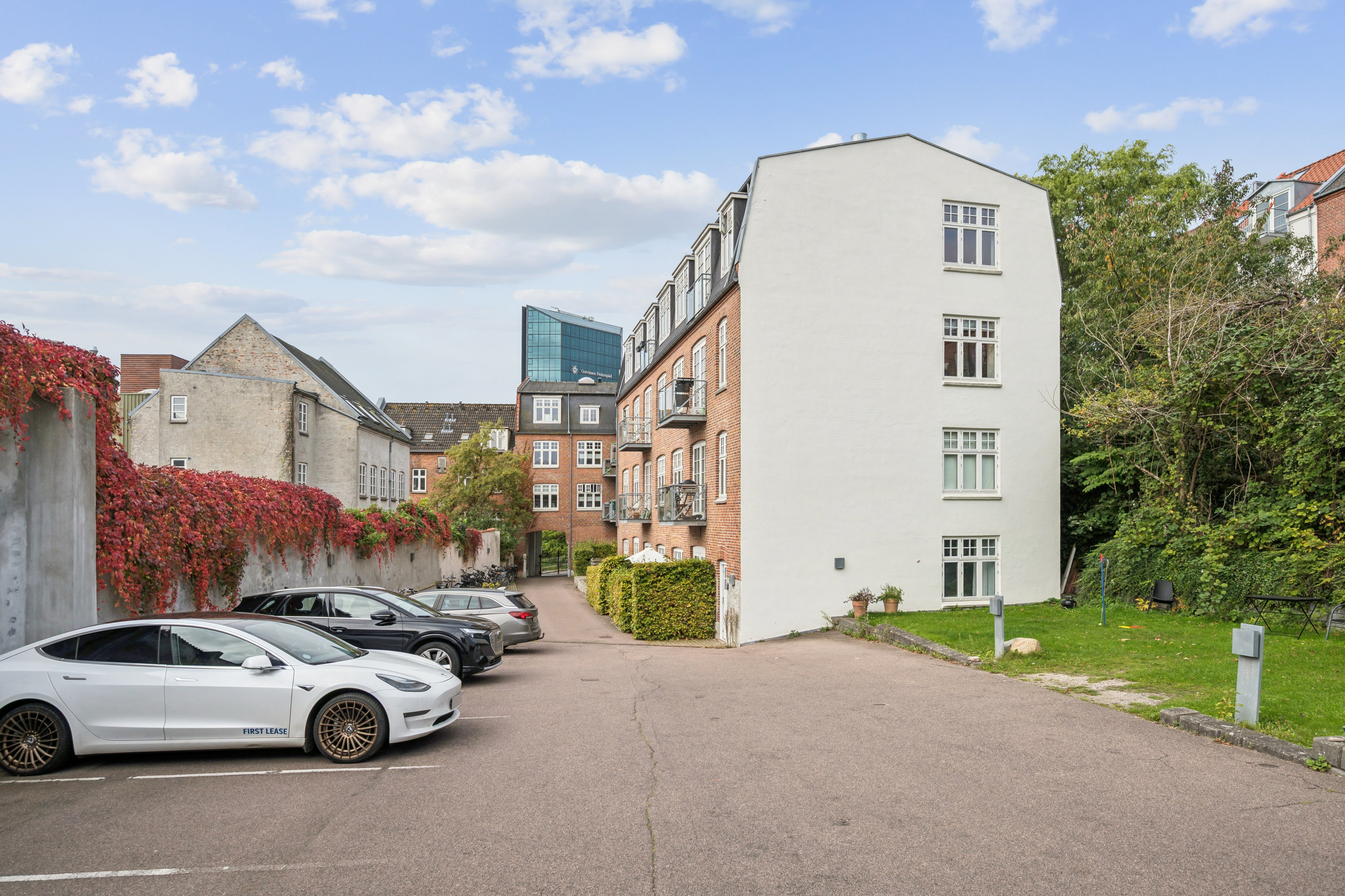 Fremhævet andet billede i fuldskærmstilstand. Billede af Mønsgade 8C, st., 8000 Aarhus C
