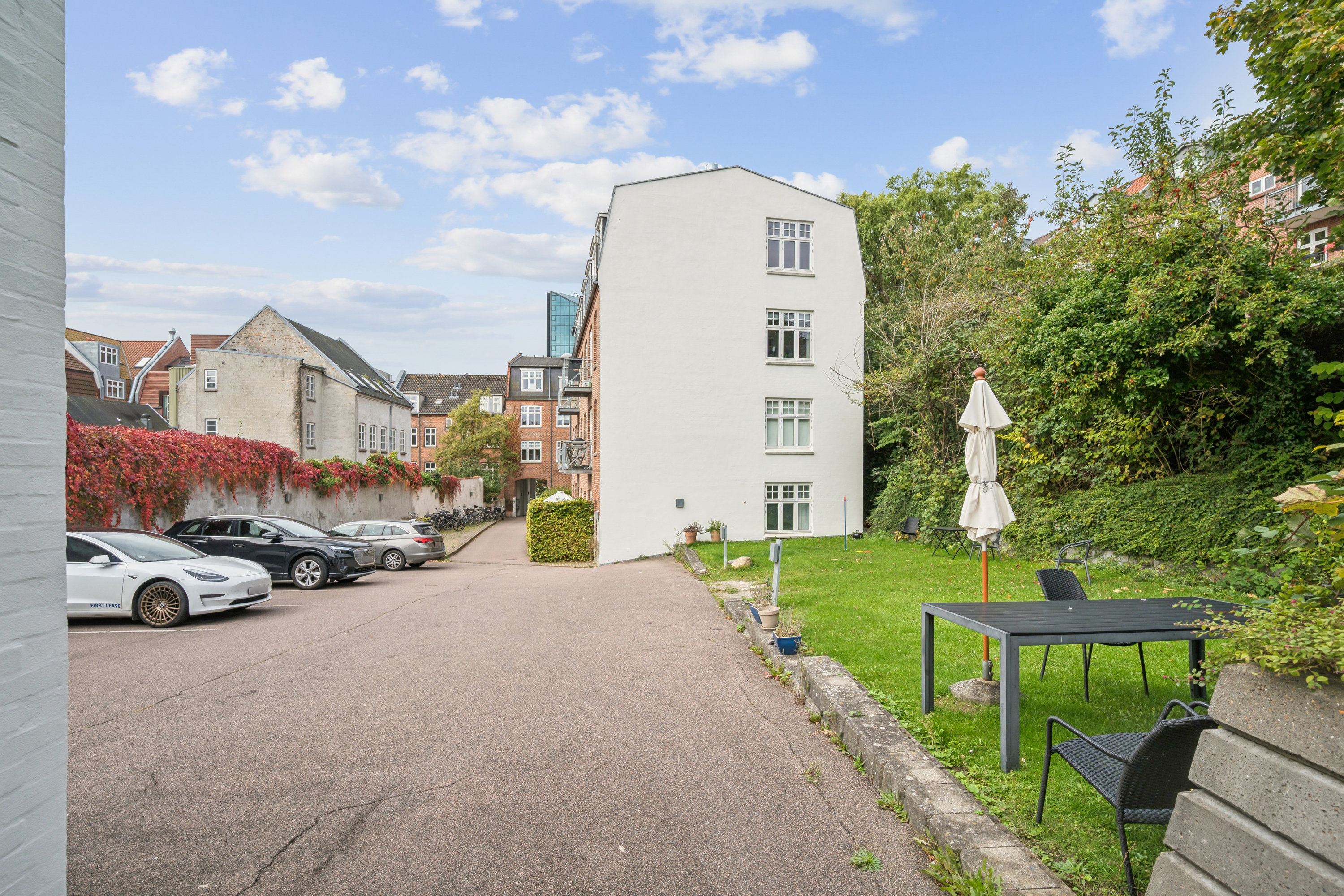 Fremhævet andet billede i fuldskærmstilstand. Billede af Mønsgade 8C, st., 8000 Aarhus C