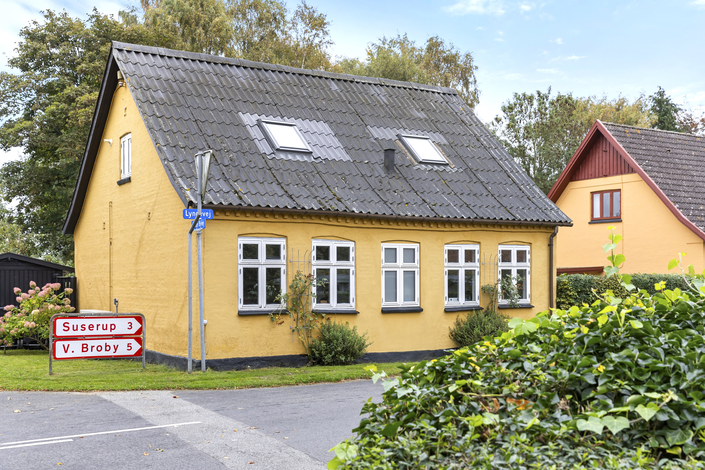 Fremhævet ejendommen billede i fuldskærmstilstand. Billede af Lynge Byvej 18, 4180 Sorø