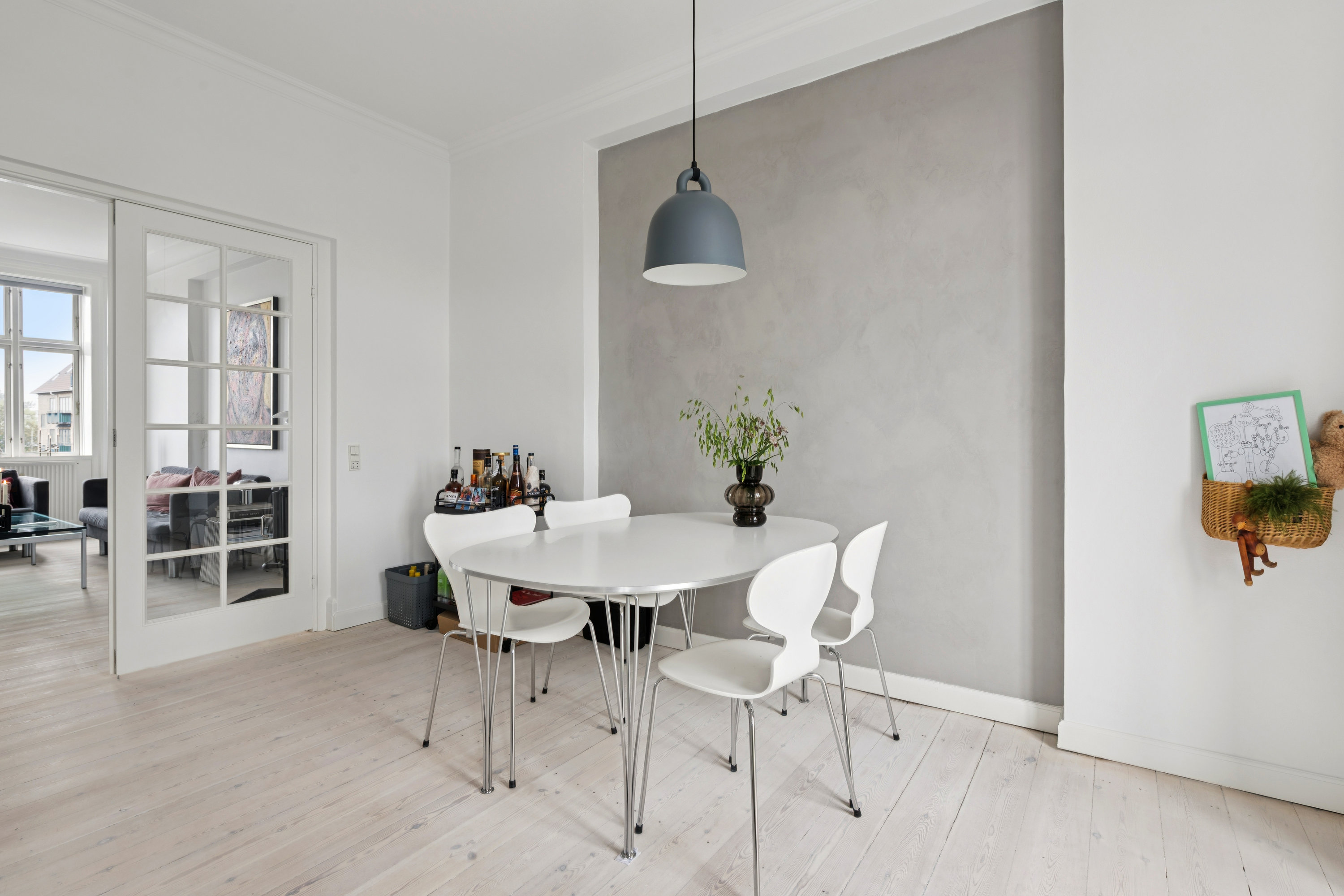 Fremhævet stue billede i fuldskærmstilstand. Billede af Grundtvigsvej 7, 3. tv., 1864 Frederiksberg C