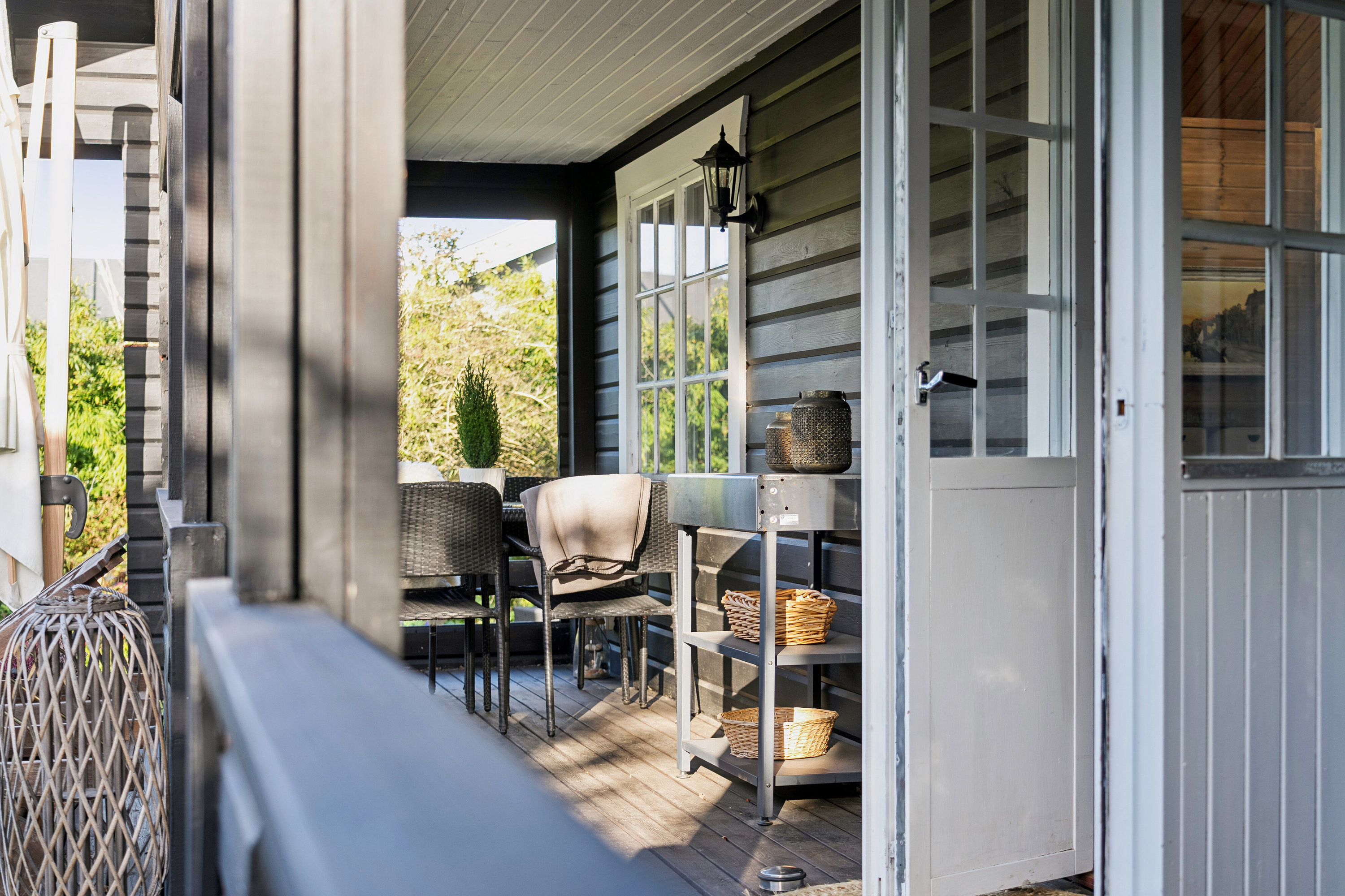 Fremhævet terrasse billede i fuldskærmstilstand. Billede af Merkurvej 30, 3100 Hornbæk
